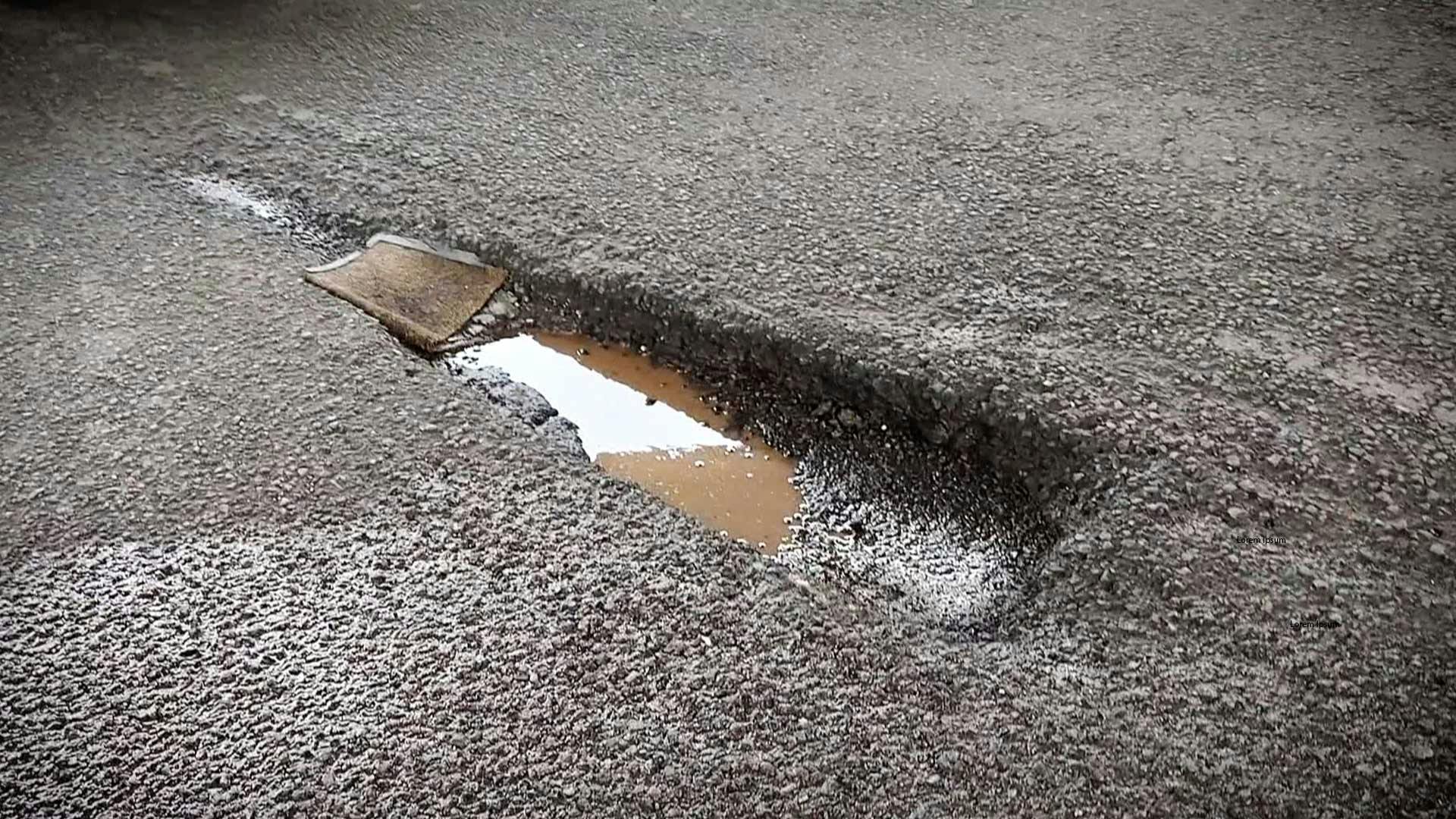 ¡Nació un 'cráter' en la México-Toluca! Y, hasta hora, nadie hace nada