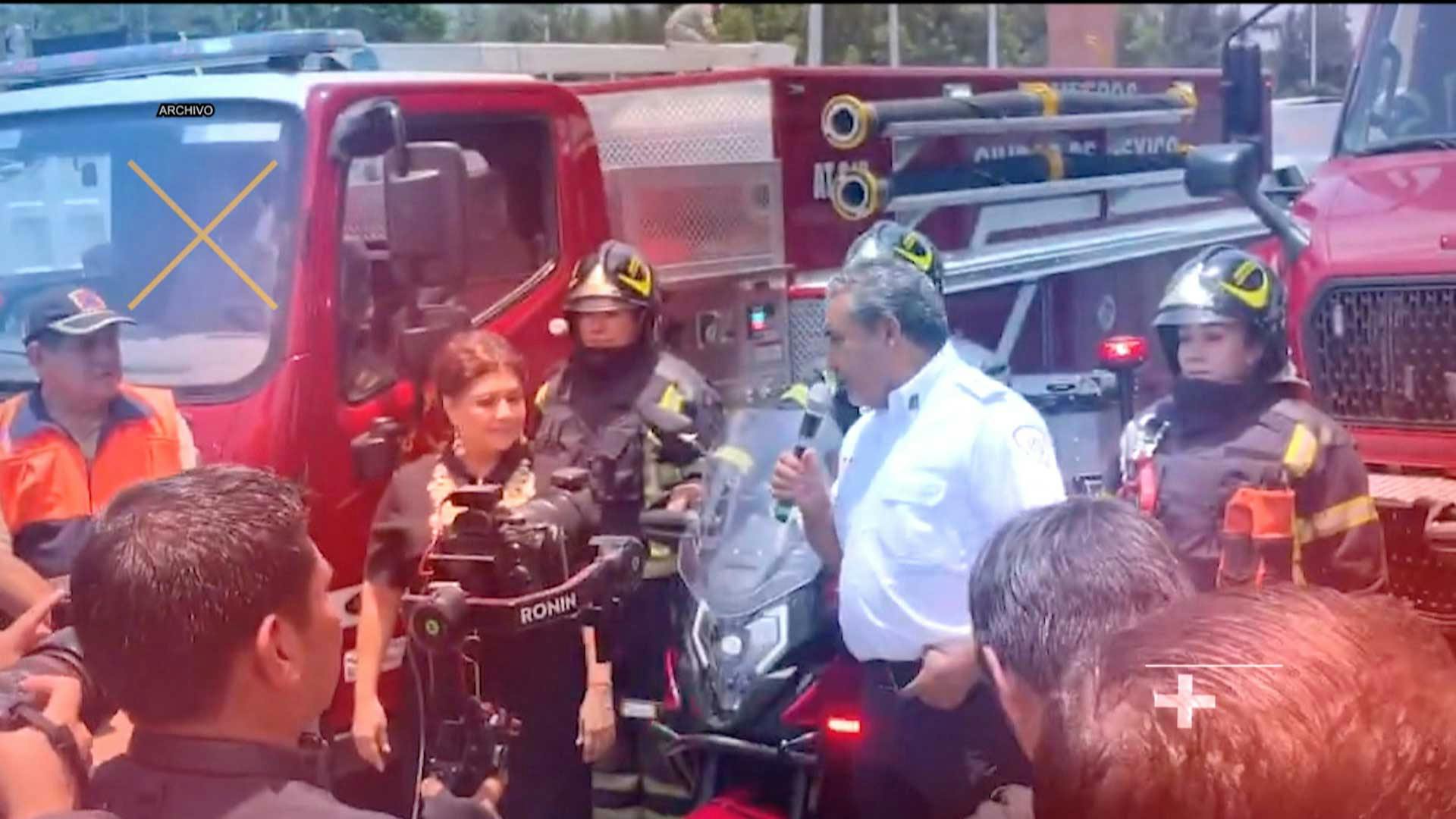 ¡Son los más rifados! Este es un homenaje de 'El Diablo' Becerril a los bomberos