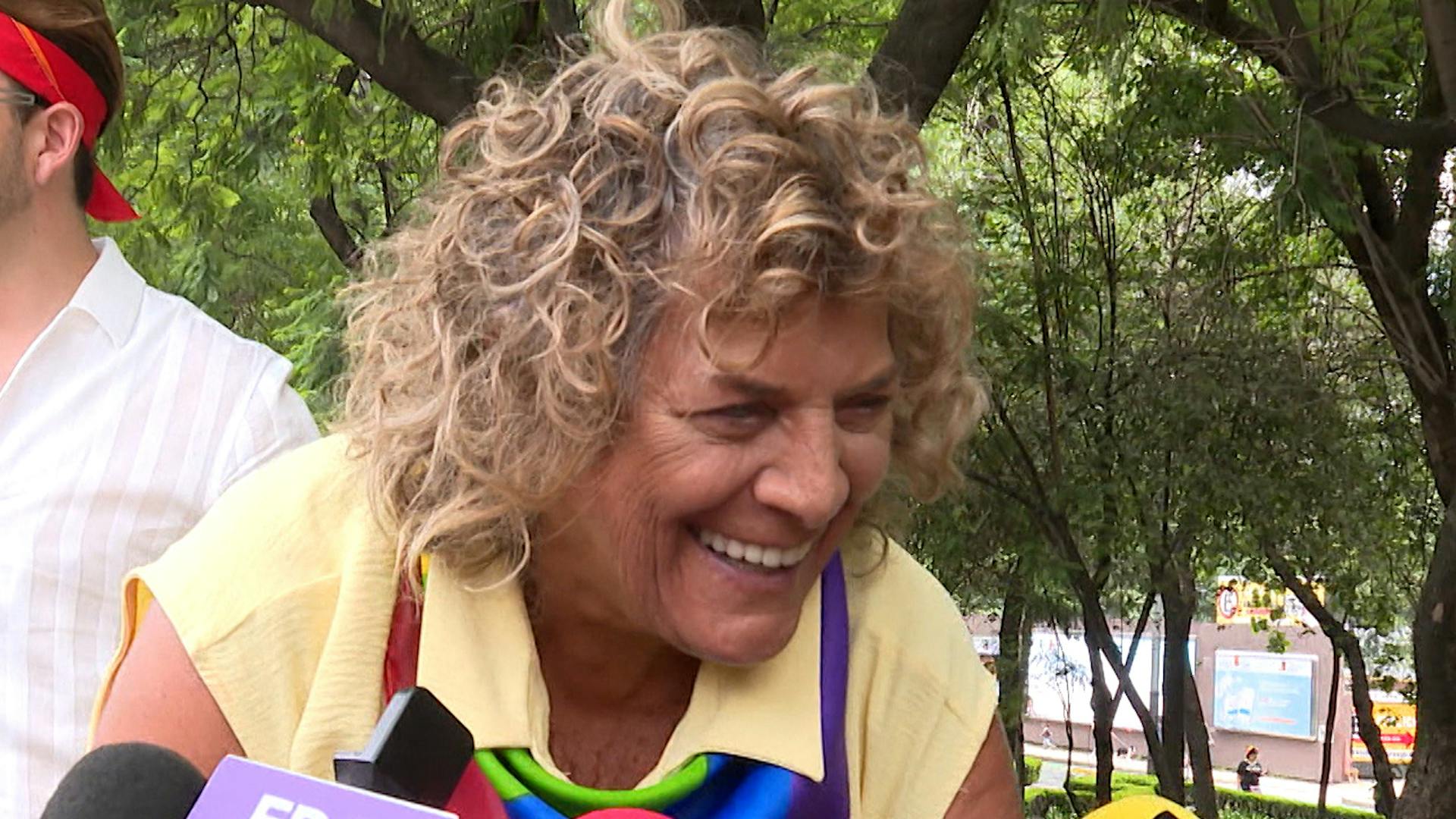 Rocío Banquells y Denisse de Kalafe celebran a la comunidad LGBT