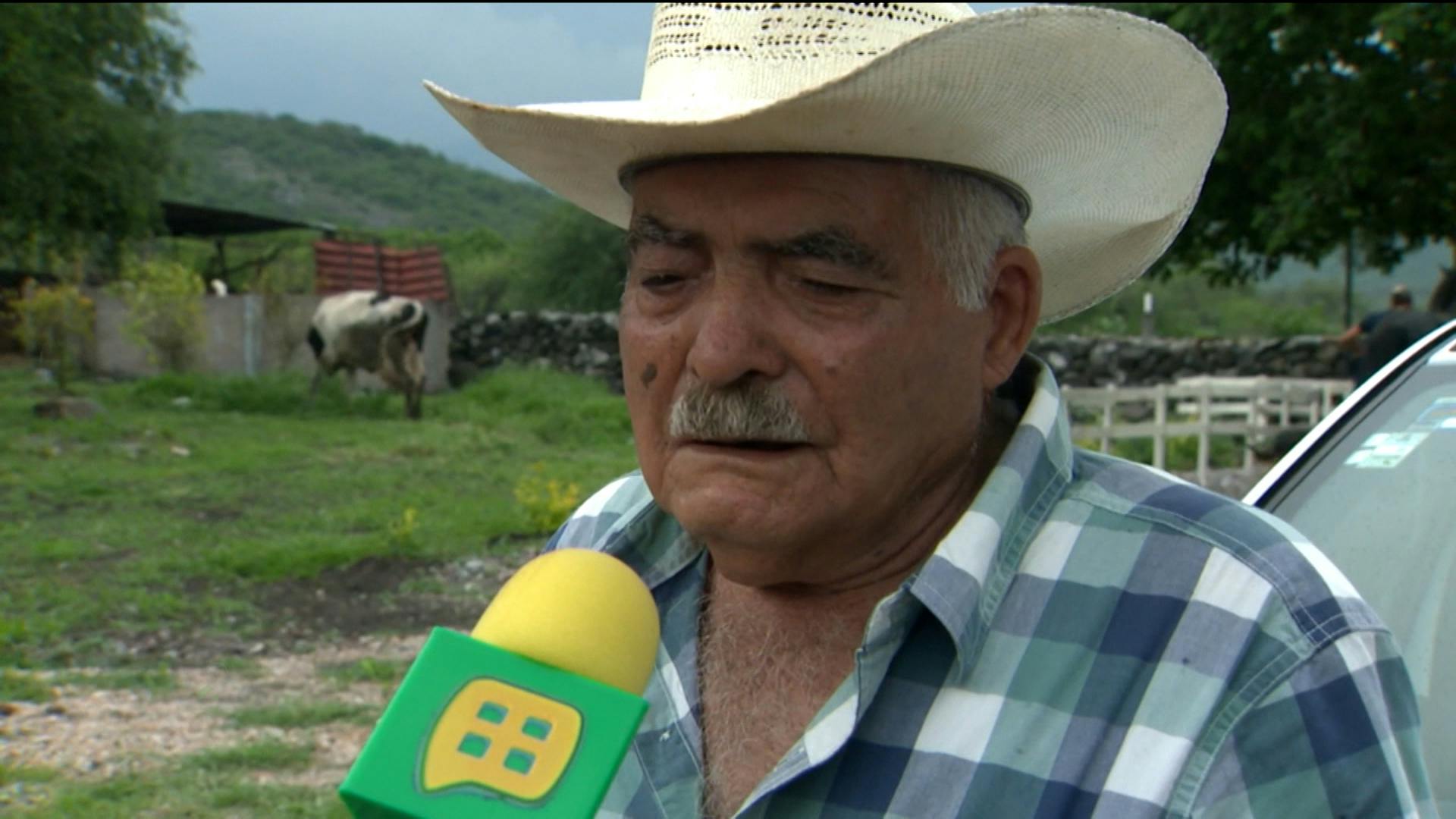 Antero Ugalde, papá de Ana Bárbara, asegura que la cantante lo mandó a golpear