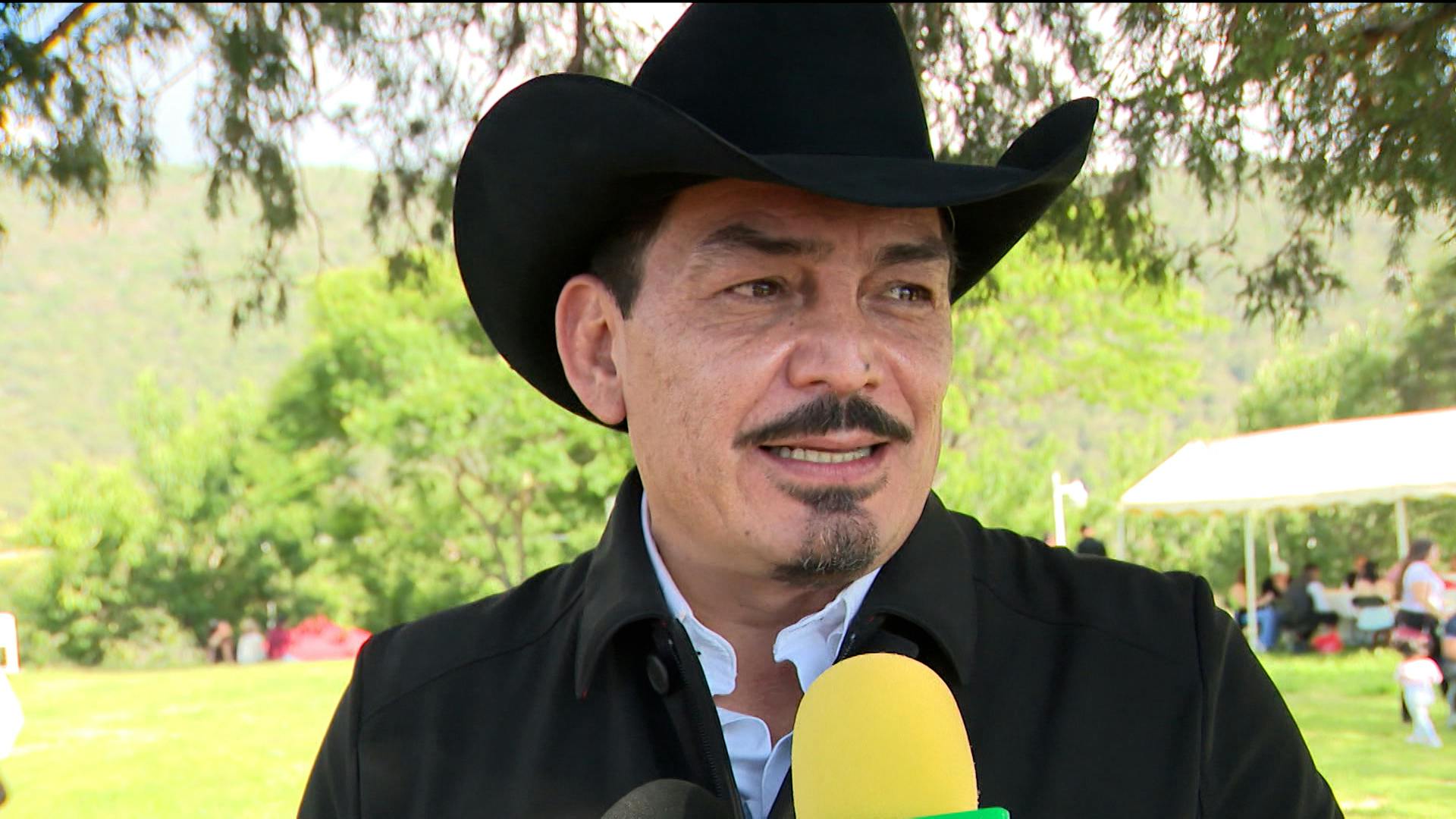 José Manuel Figueroa dice que Ana Bárbara es brava y eso es lo que la hace atractiva