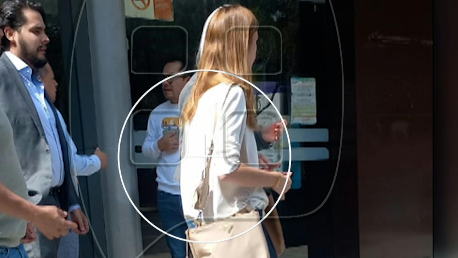 Así fue el encuentro de Marianne Gonzaga y Valentina Gilabert en los juzgados. ¿Las dos lloraron?