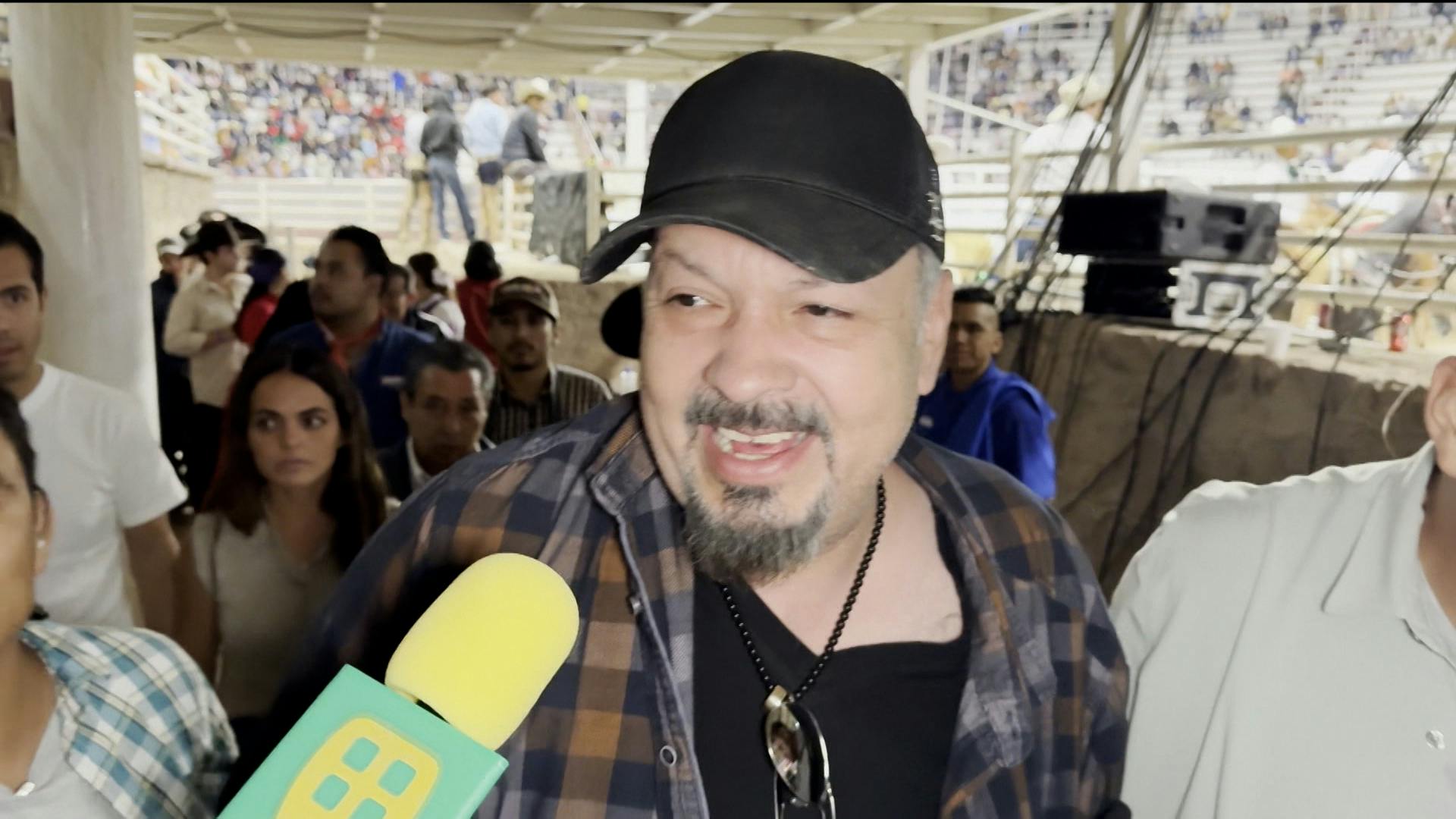 Pepe Aguilar echará la casa por la ventana en el aniversario de bodas de Ángela y Nodal