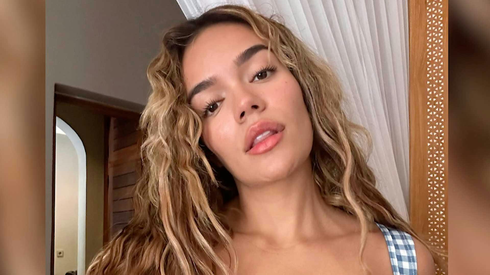 Así fue la visita de Karol G en la Ciudad de México, donde grabó un video junto a Marco Antonio Solís