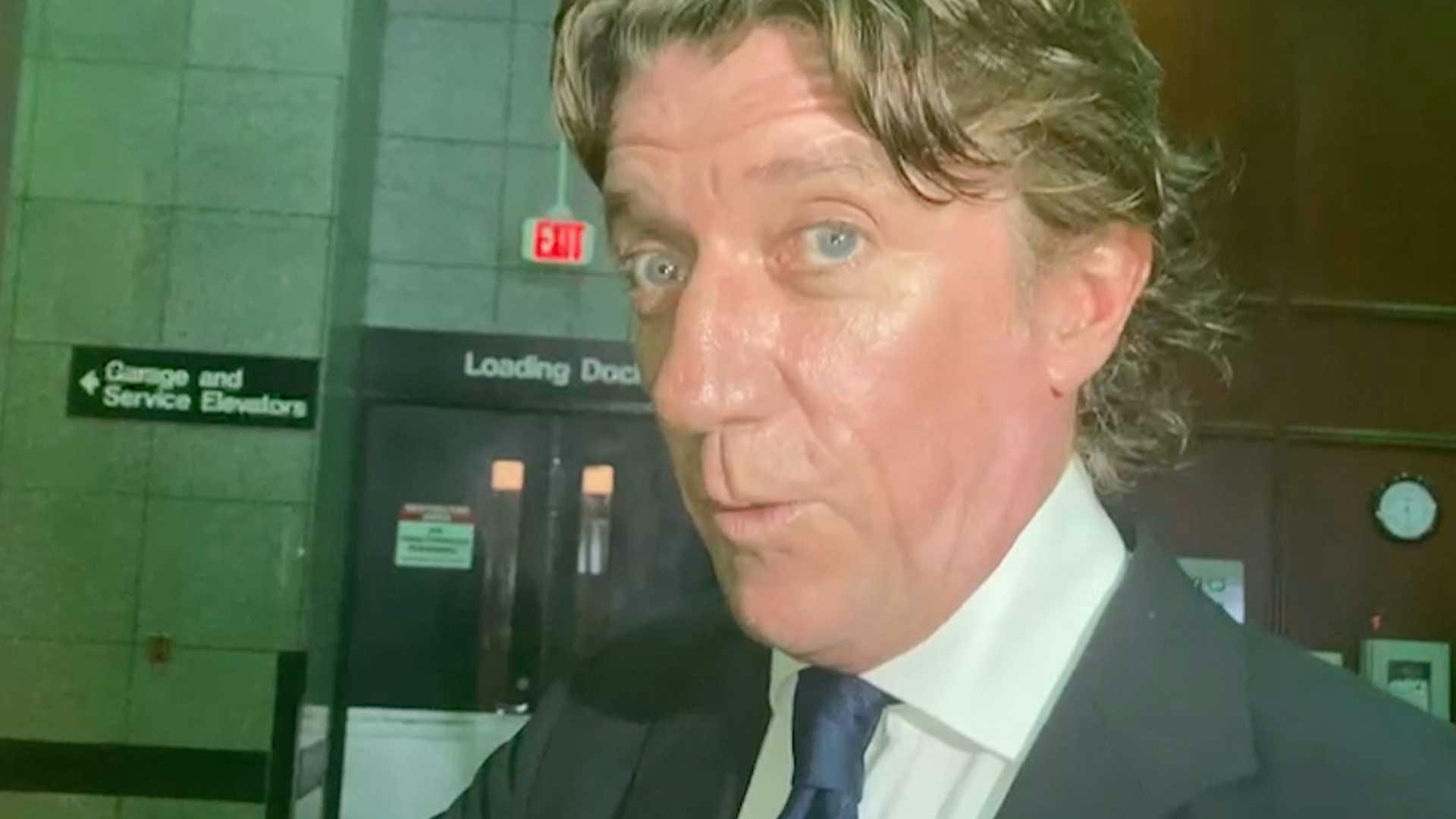 Última hora: Colate llega a la corte para su audiencia. ¡Paulina Rubio no llegó!