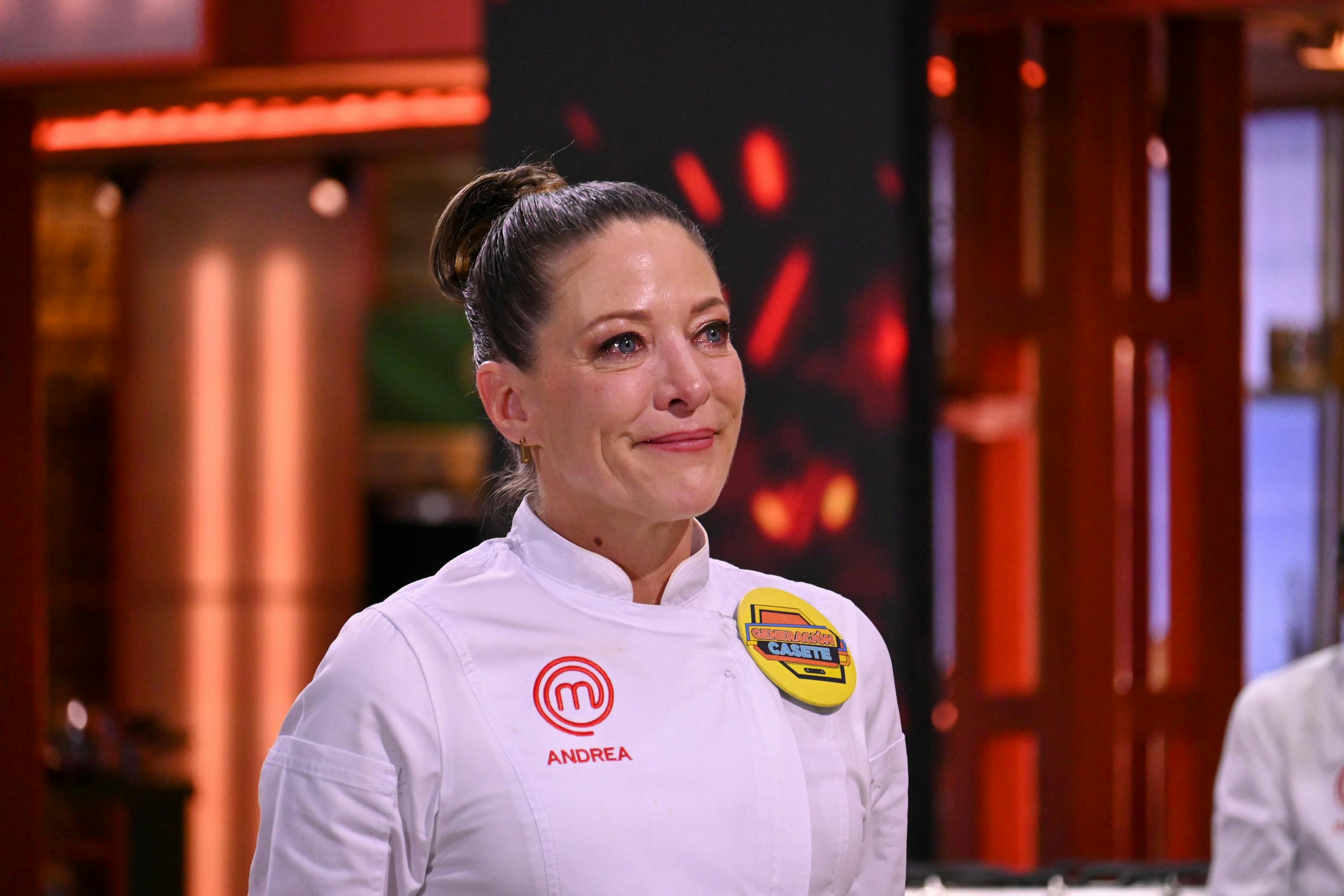 Andrea Noli rompe en llanto. ¿Su confianza se esfumó en MasterChef Celebrity Generaciones?