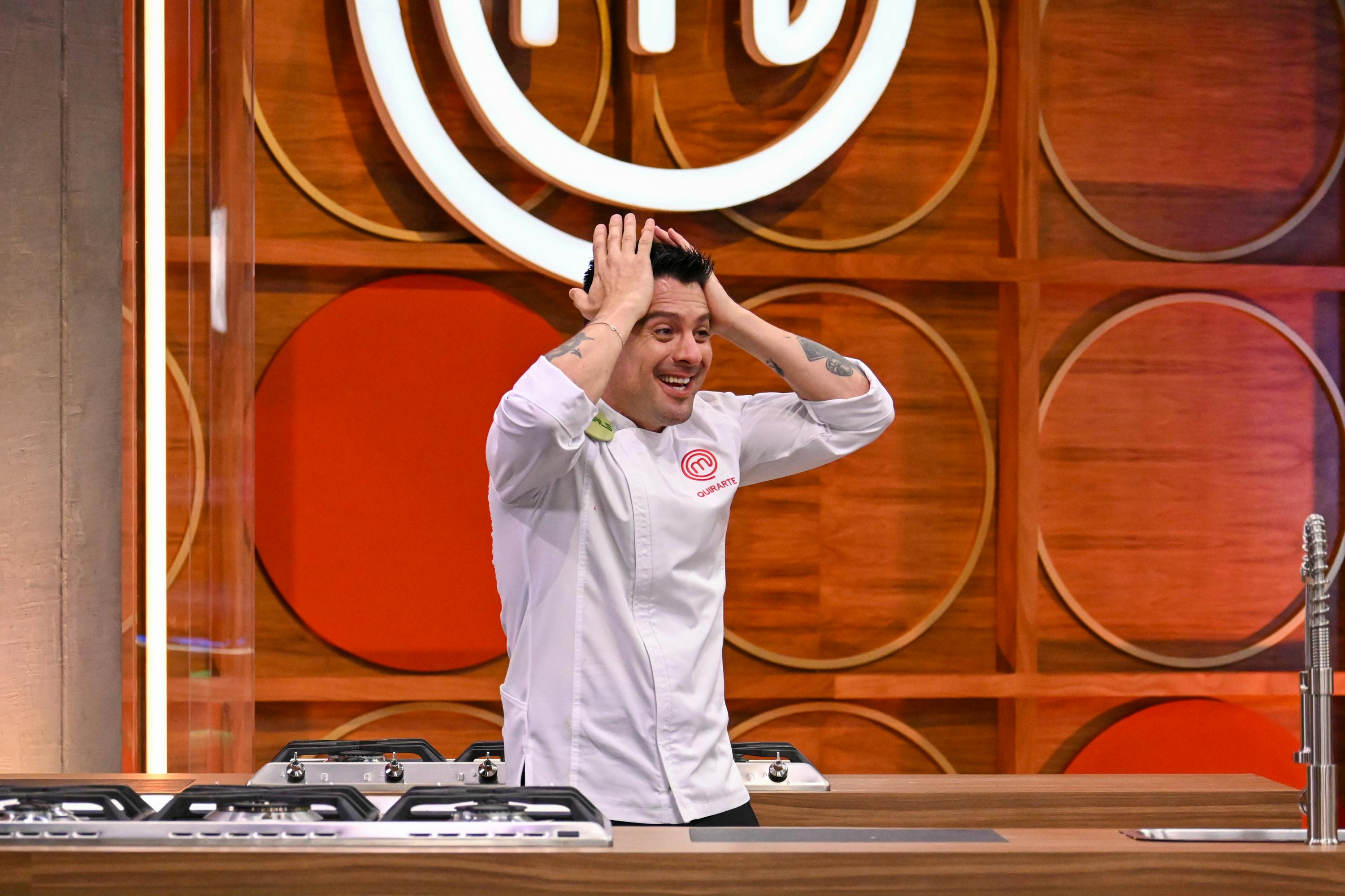 Así fue la reacción de Carlos Quirarte al escuchar que es el primer finalista de MasterChef Celebrity Generaciones