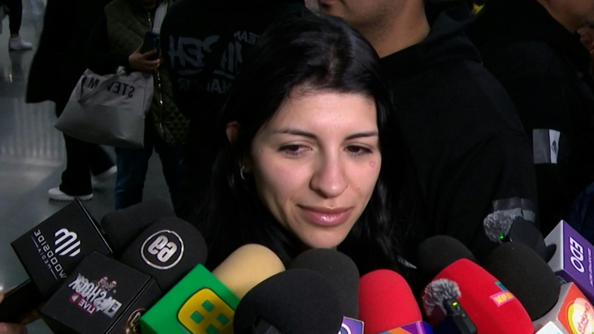 "No me pone feliz", Cazzu reacciona al 'hate' de Nodal y Ángela Aguilar