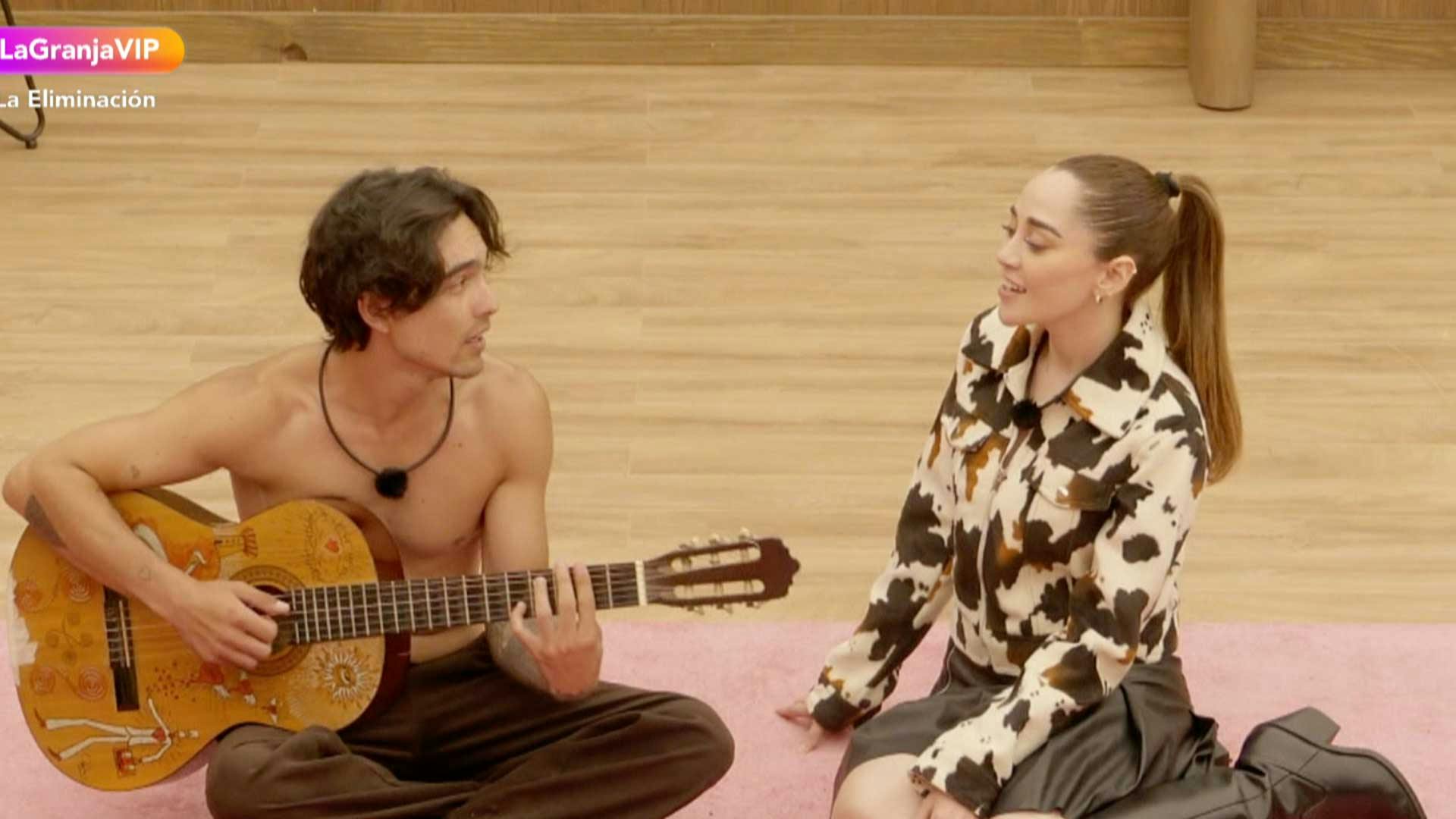 La Granja VIP | ¿Amistad o algo más? Sergio Mayer Mori y Carolina Ross conmueven con su cercanía