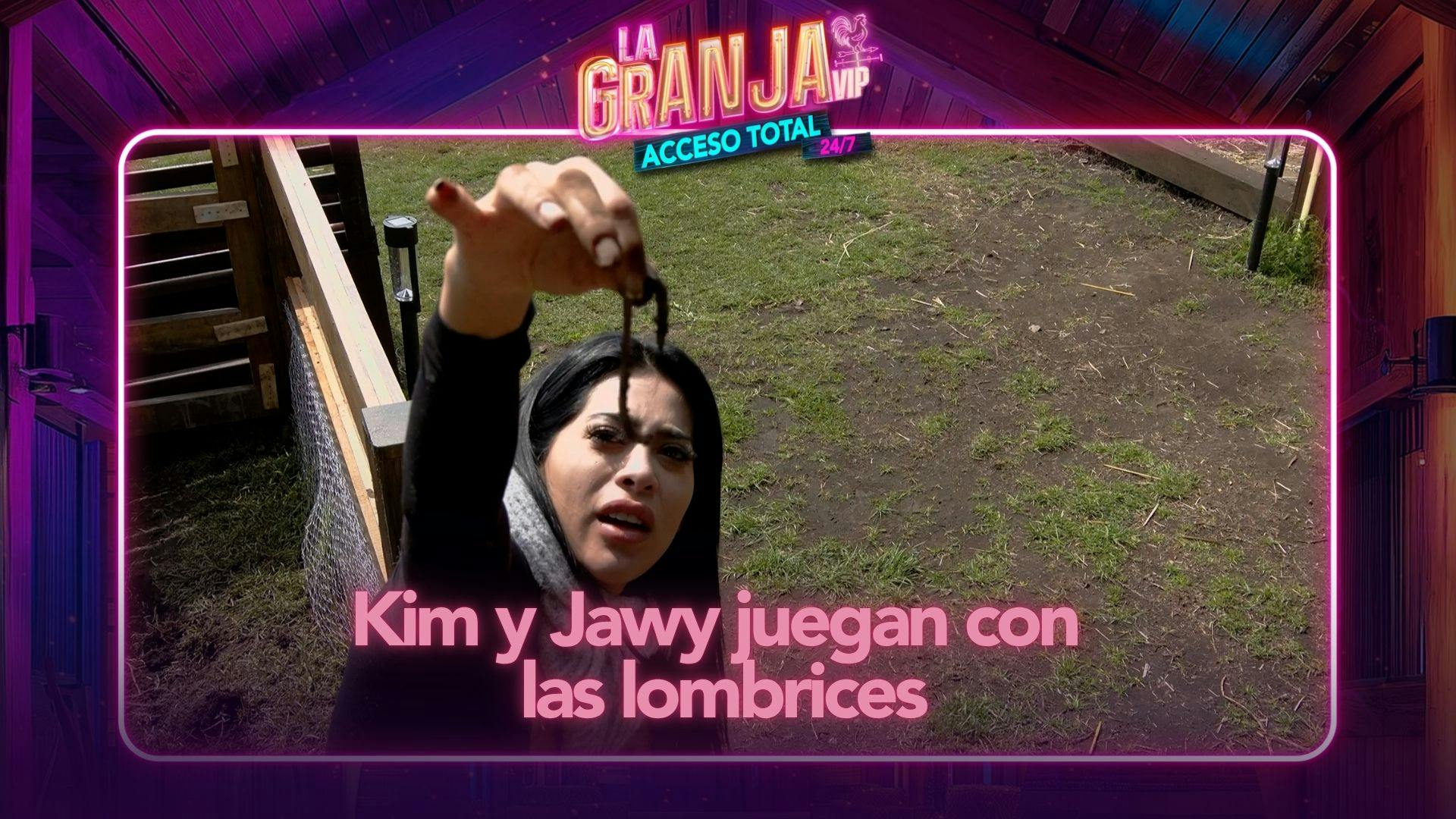 ¿Chupar una lombriz? Kim Shantal y Jawy se retan mientras recolectan el "desayuno de los polluelos"