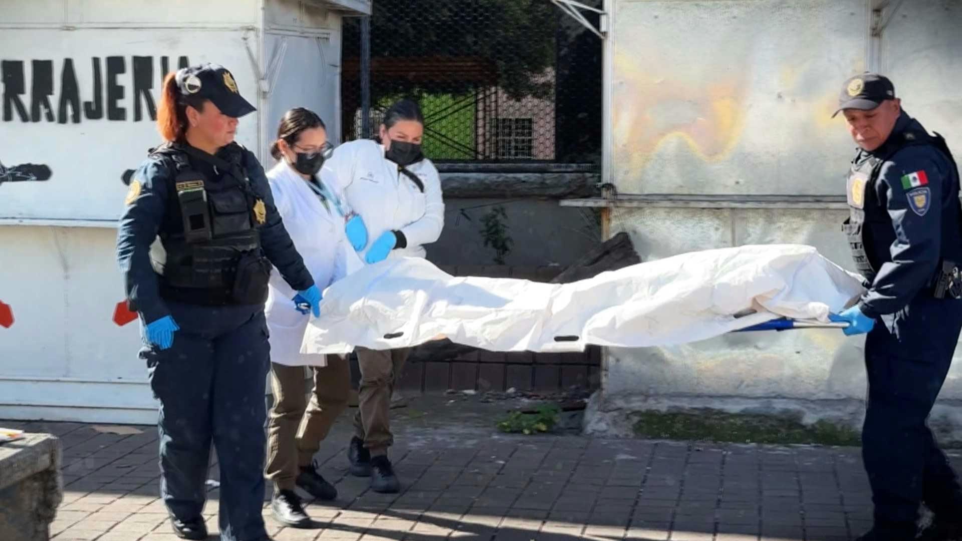 Junto a su botella, un cuerpo fue hallado en la Venustiano Carranza