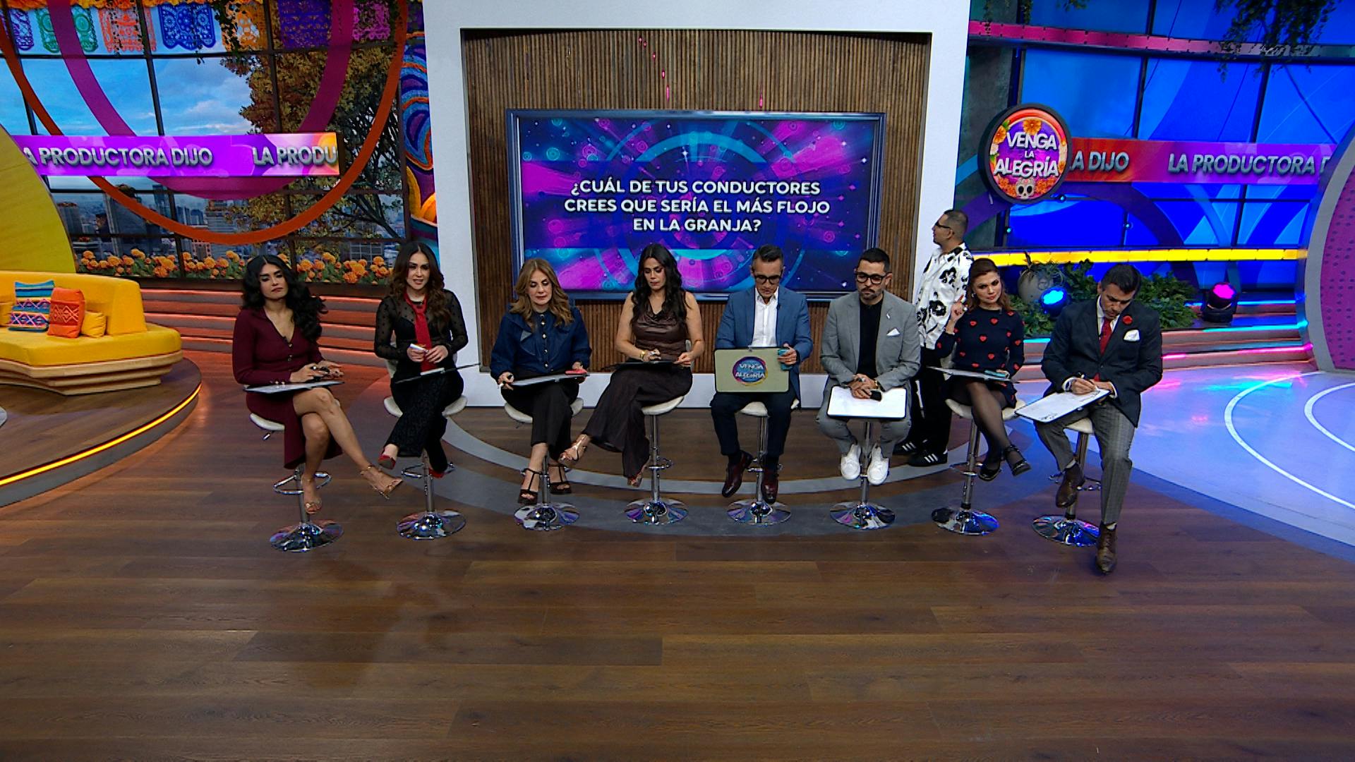 Venga La Alegría | Programa 30 de octubre Parte 2 | La Bea sufre como Capataz de La Granja VIP, el Sin Palabras y los mejores juegos