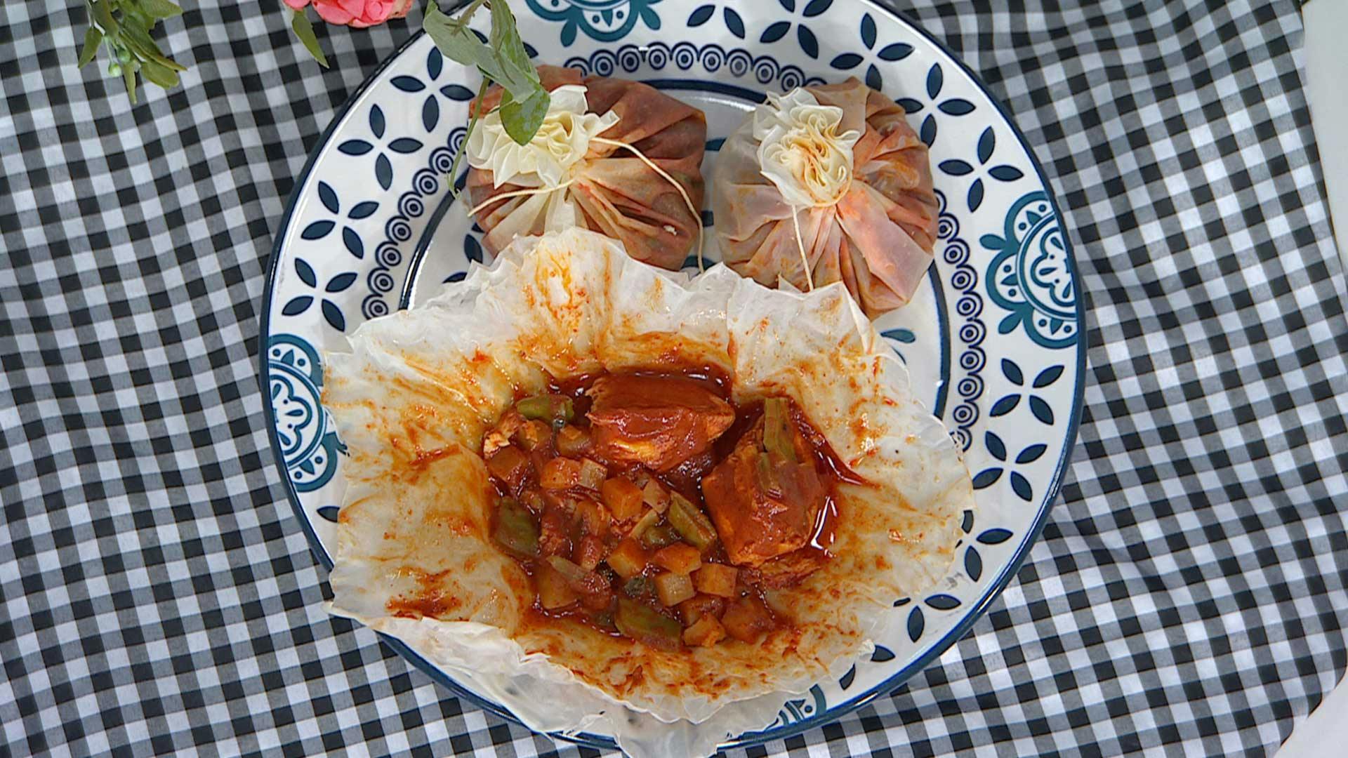 ¡Aprende a preparar mixiotes de pollo! Ingredientes y receta paso a paso