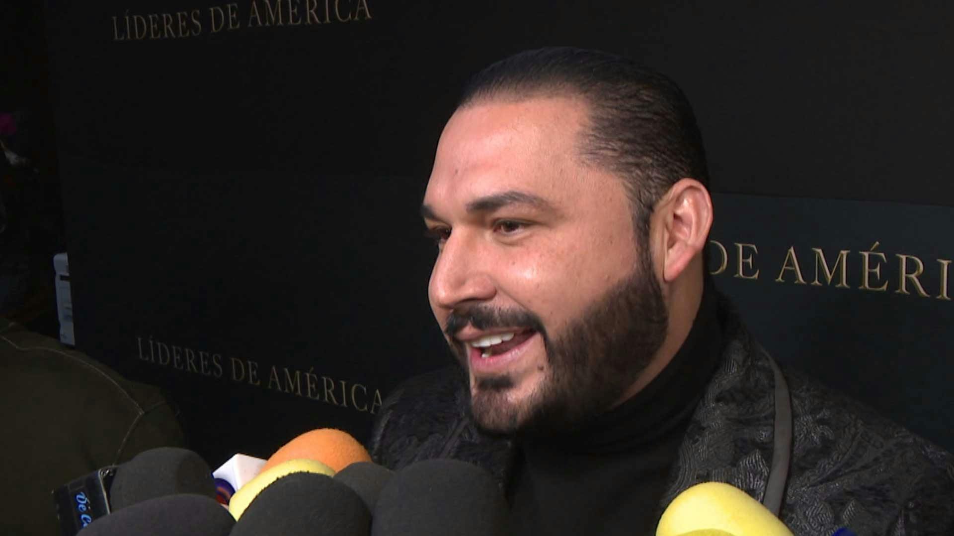 Saúl 'El Jaguar' aclara la supuesta relación que habría tenido con Mariana Ochoa