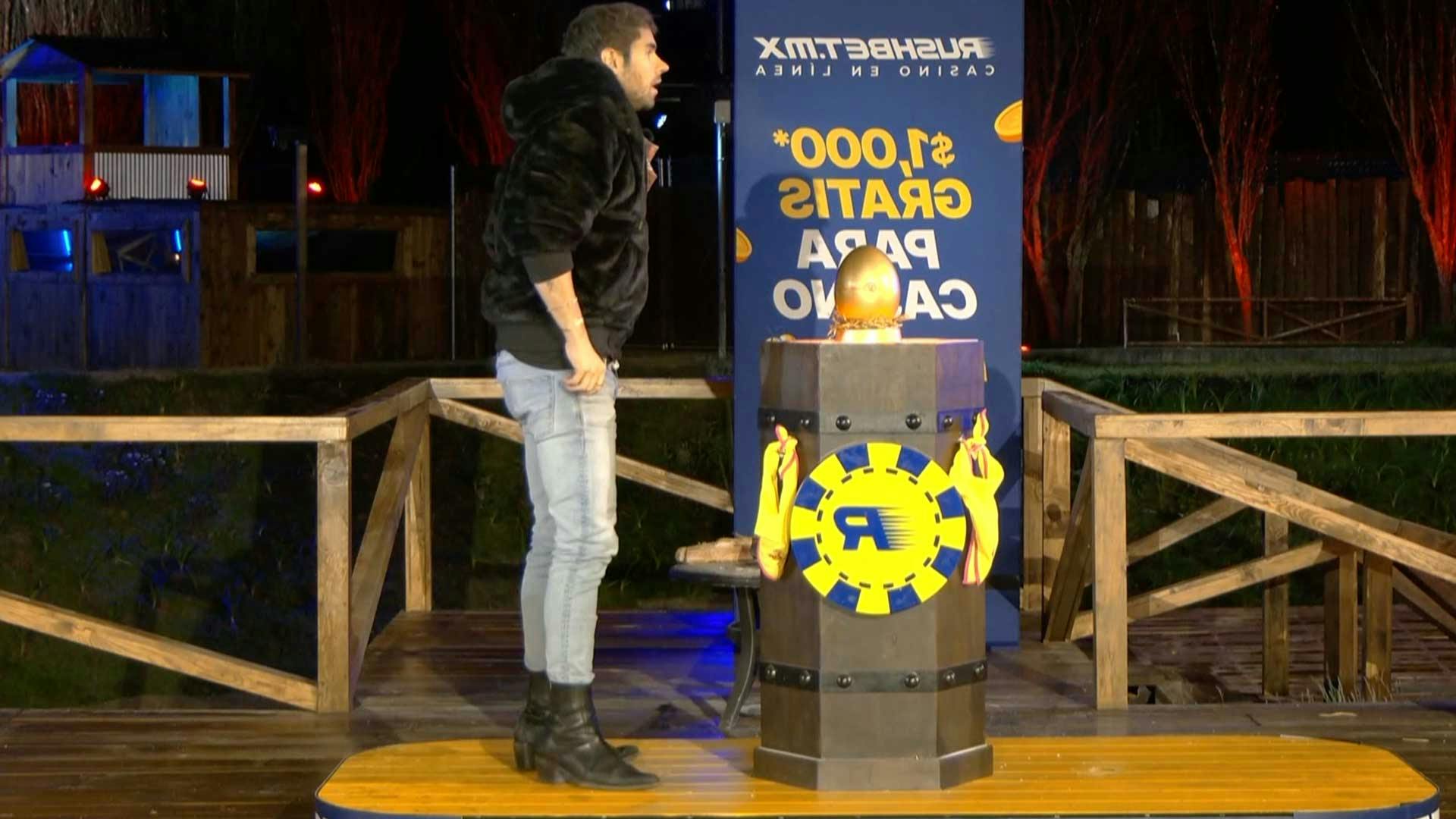 La Granja VIP | Eleazar llega a la asamblea con estilo y botitas de impacto