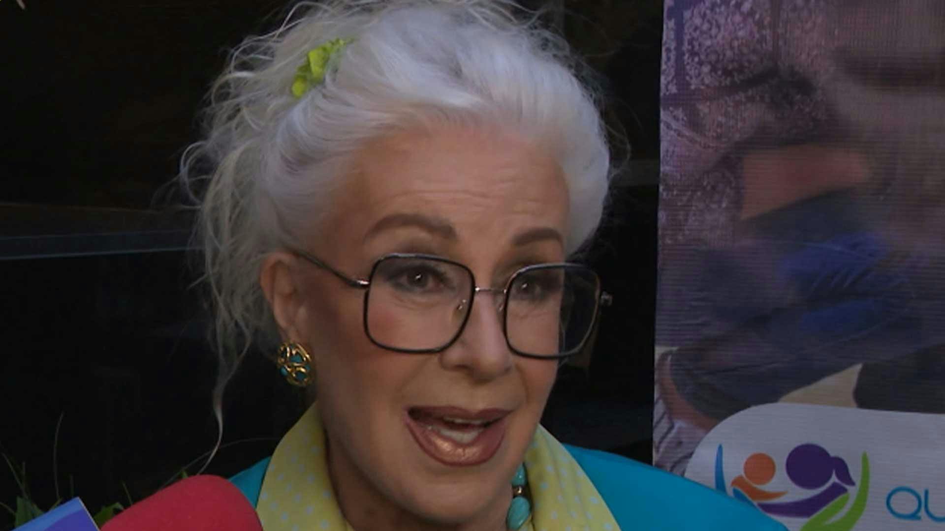 ¿Compraría el libro de Camila Sodi? Laura Zapata responde a detalle