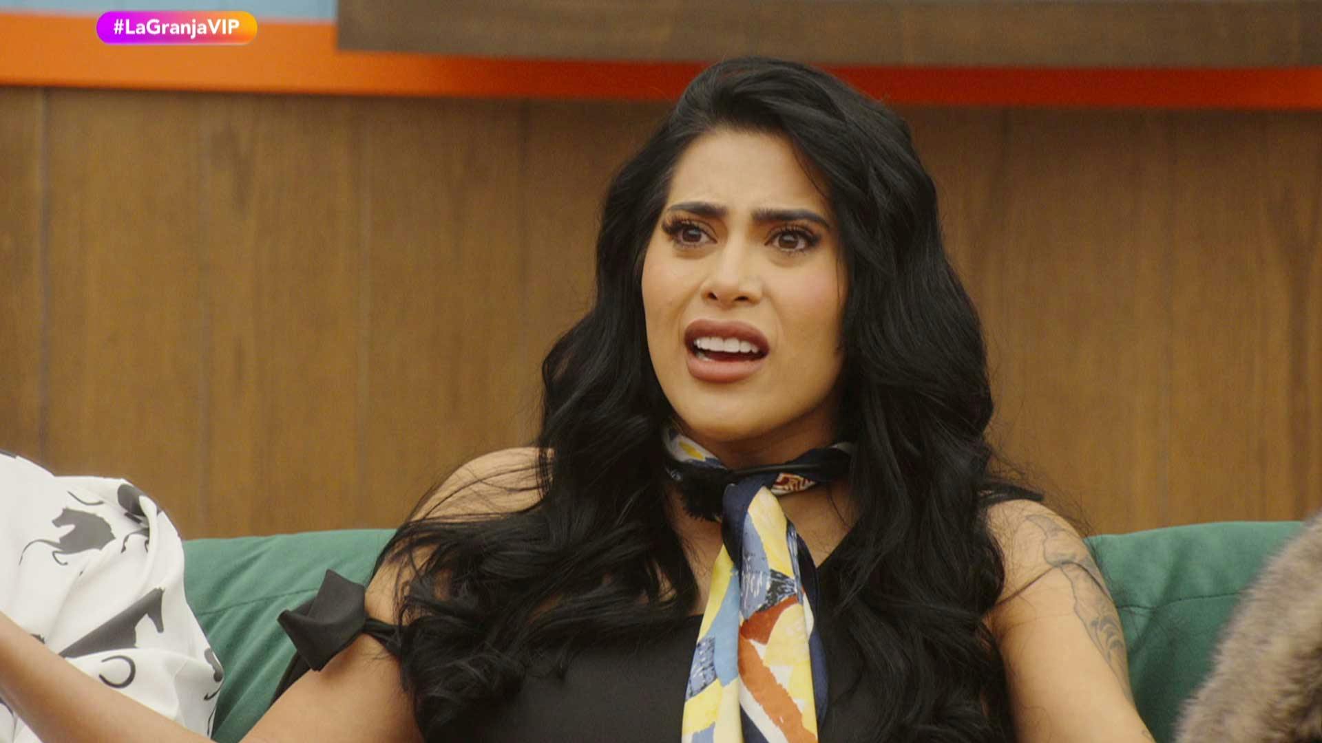 La Granja VIP | Kim Shantal rompe las reglas como peona y Adal Ramones la confronta frente a todos