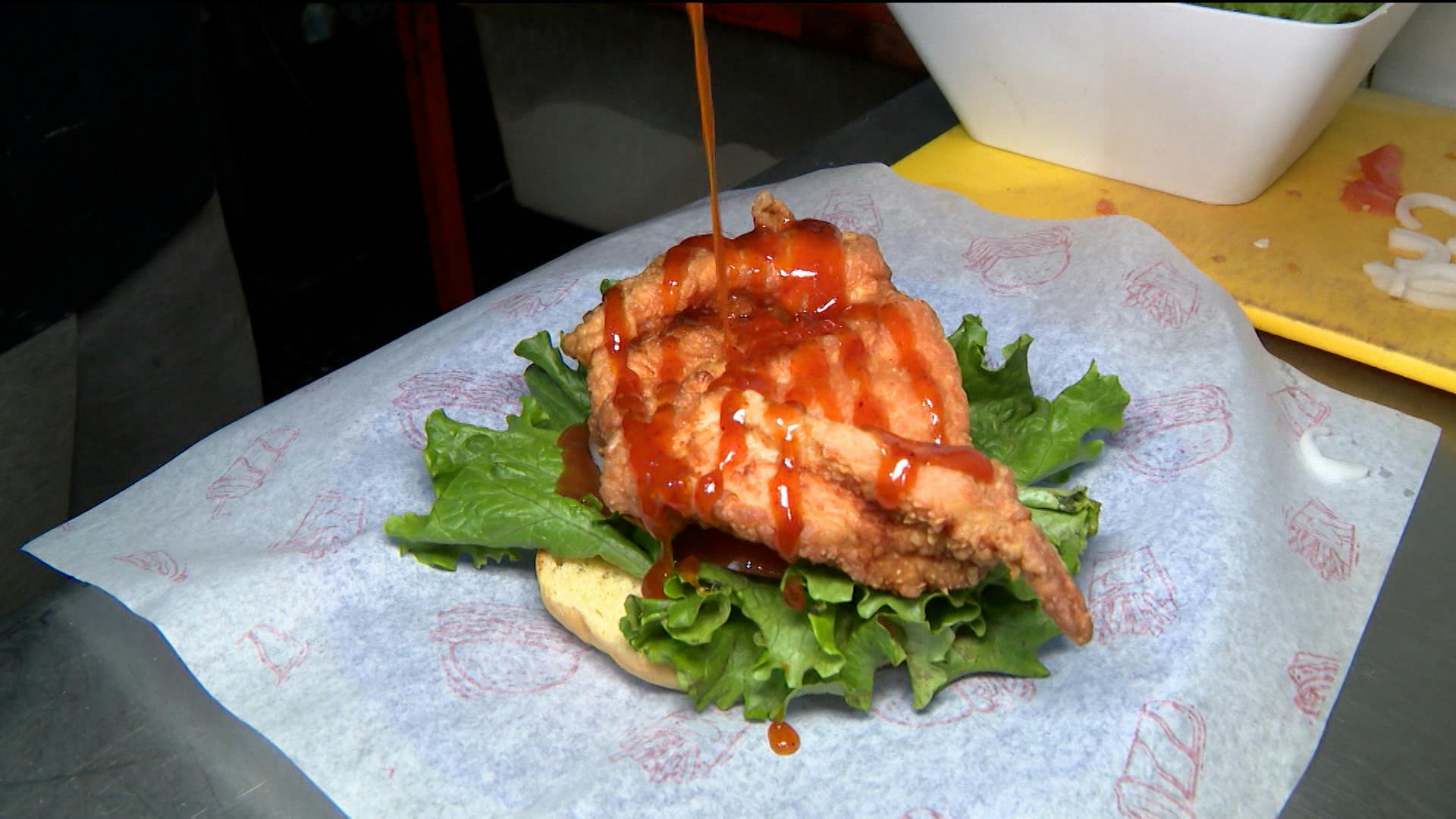 ¡Pollitos crujientes de la Ajusco garantizados por La pura sabrosura!