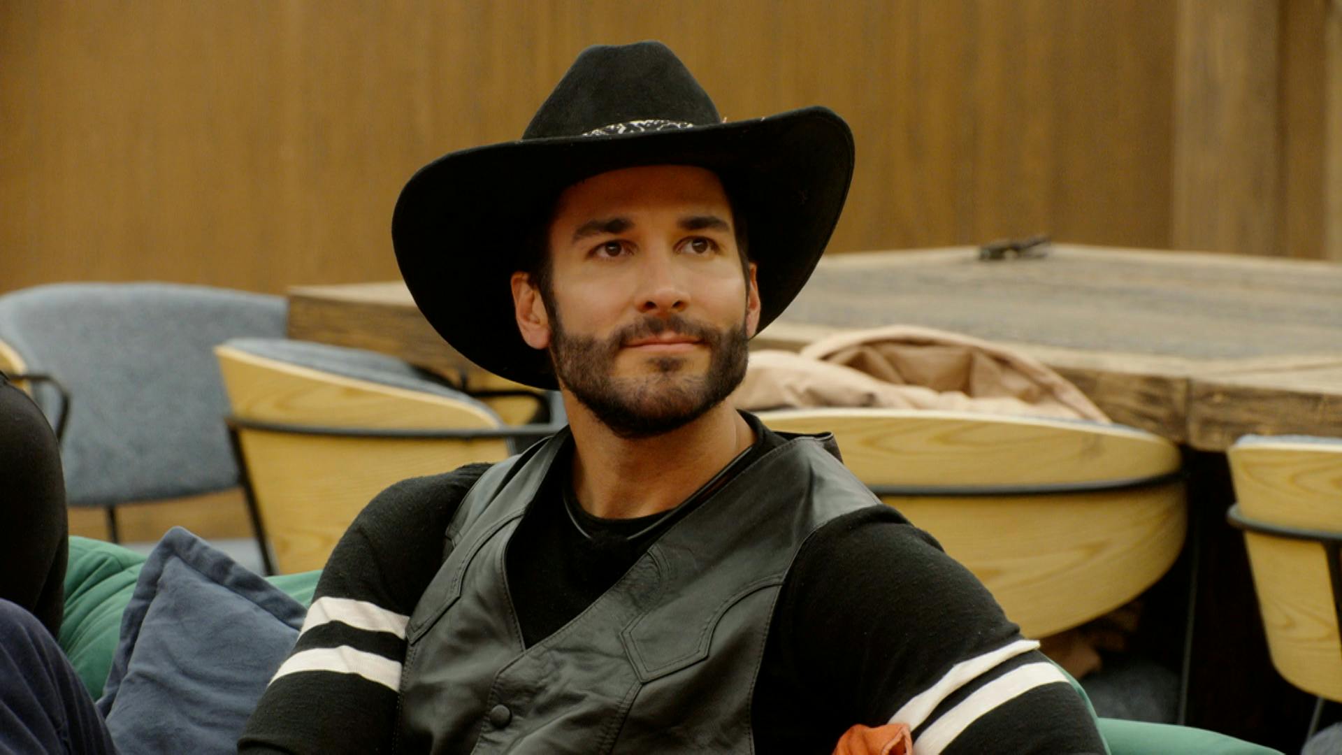 La Granja VIP | Adal Ramones llama la atención a Kike por dejar su decisión al azar