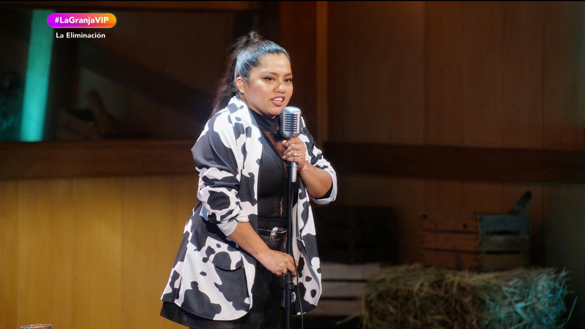 La Granja VIP | ¡La Bea arma un show de stand up granjero divertidísimo!
