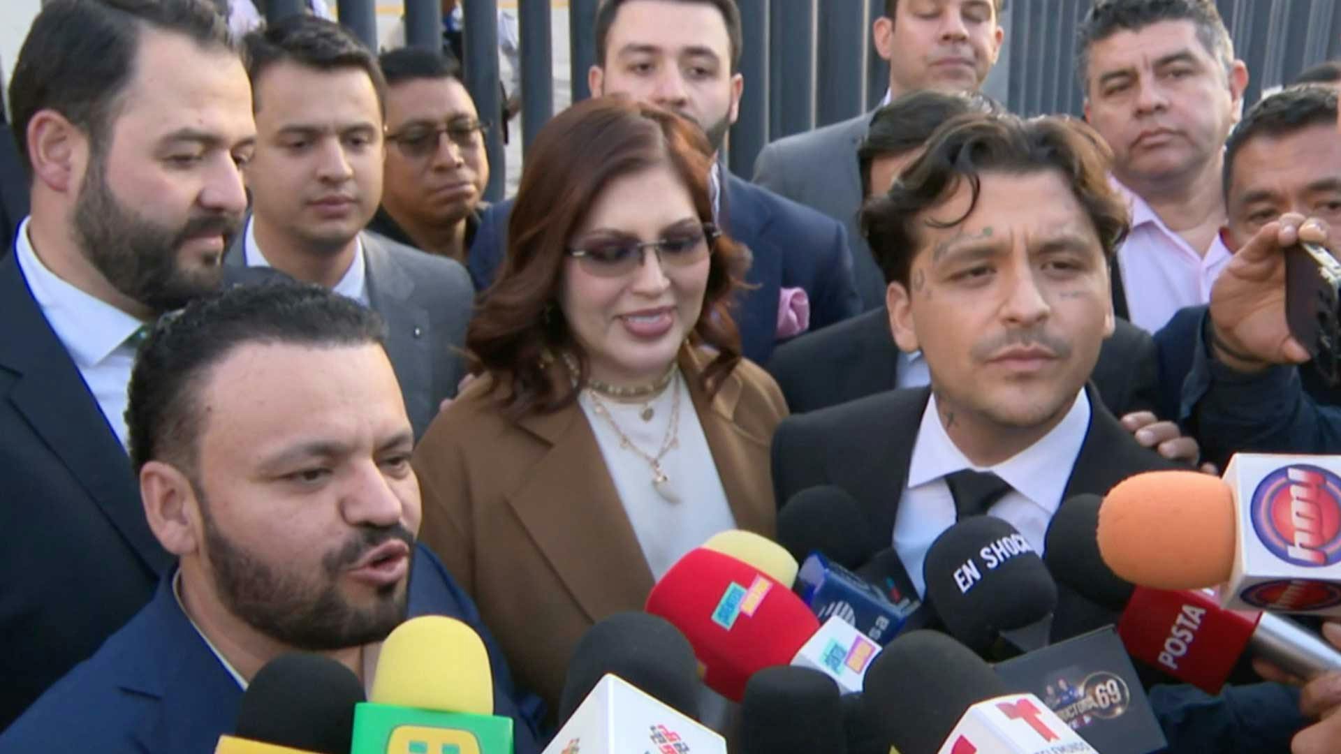 Audiencia de Christian Nodal por presunta falsificación de firmas: la crónica completa