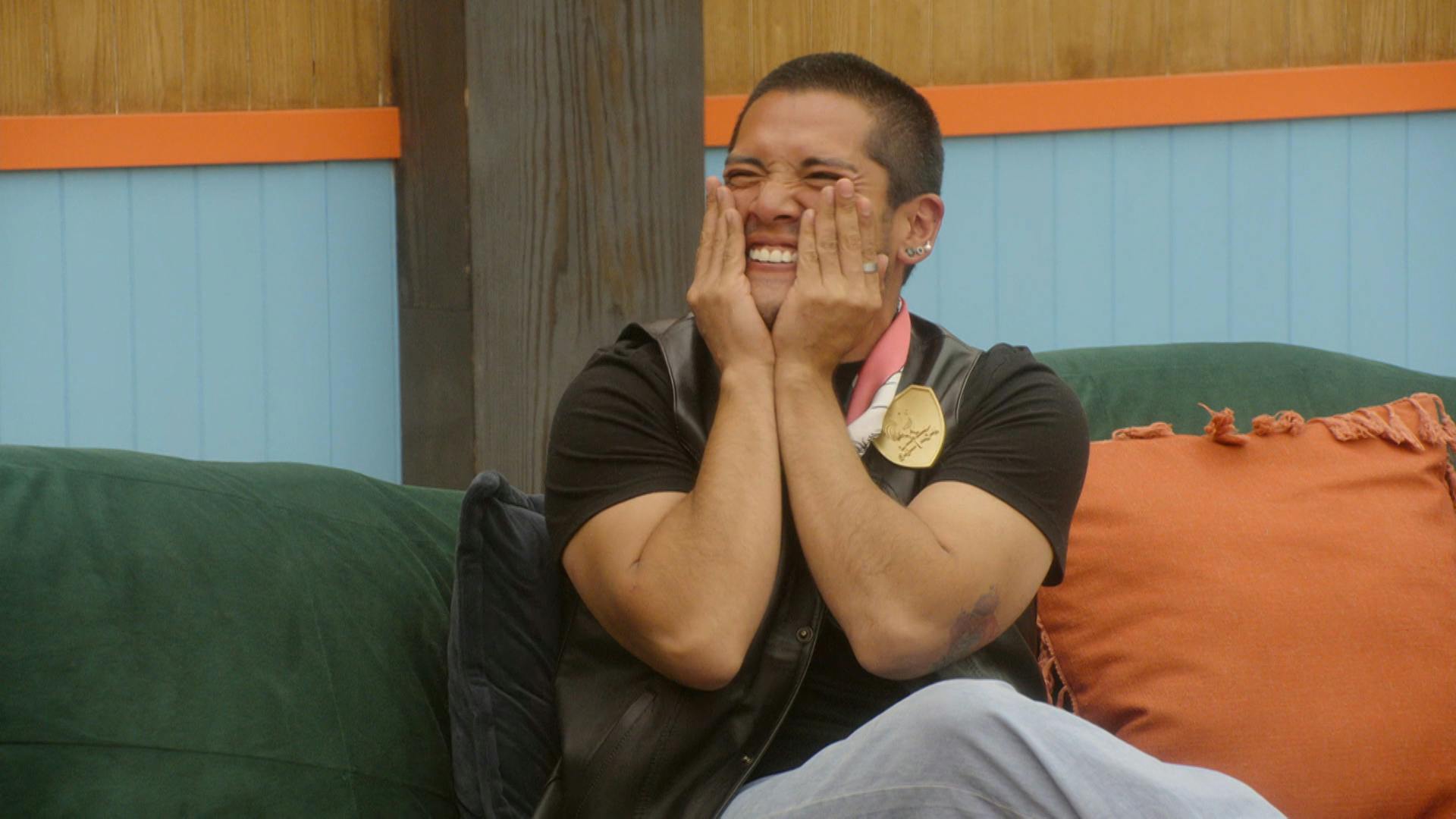 La Granja VIP | César cuenta cómo vive su primer día como capataz