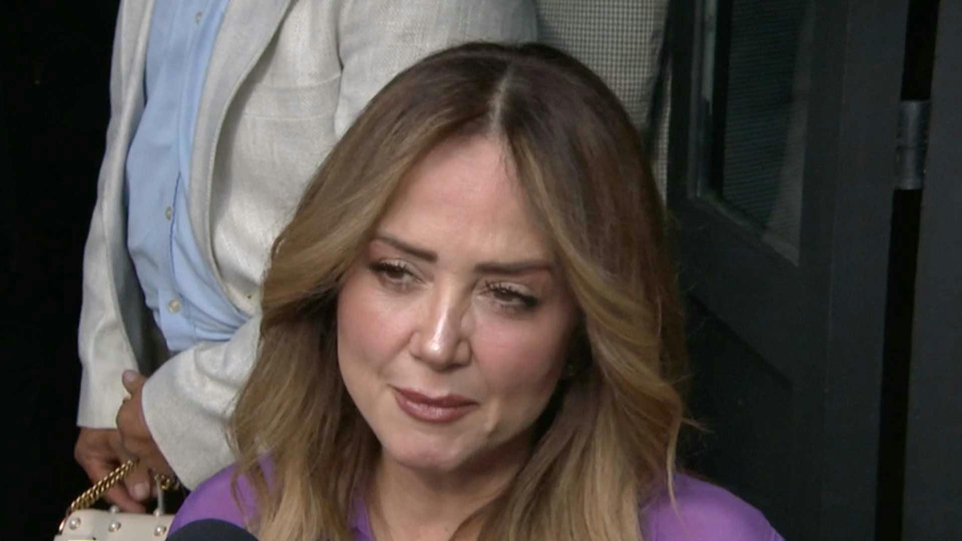 Andrea Legarreta envió su pésame a Aislinn Derbez y se pronunció sobre el divorcio de Angélica Vale y Otto Padrón