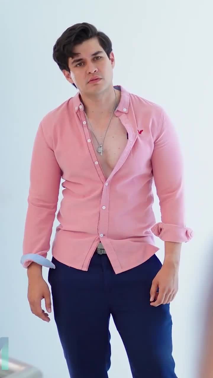 Esta mujer sacó a su hijo de su casa por dinero