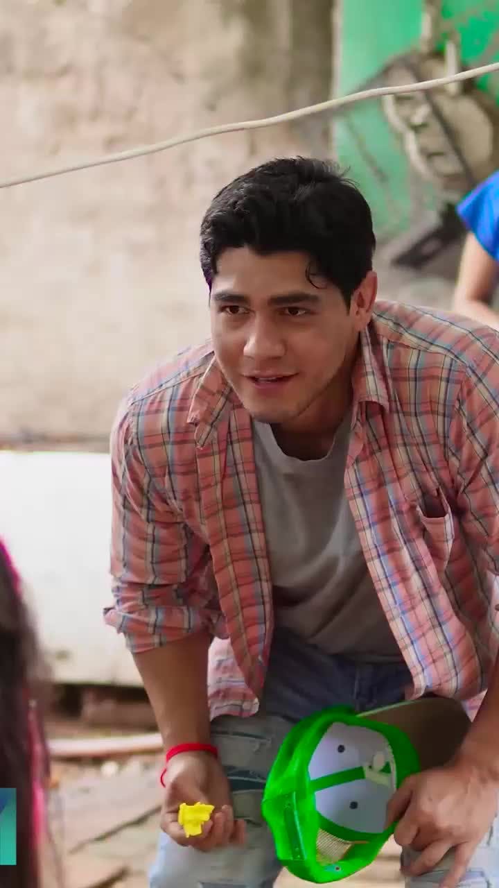 Se hacía pasar por millonario con su amante mientras su familia era pobre