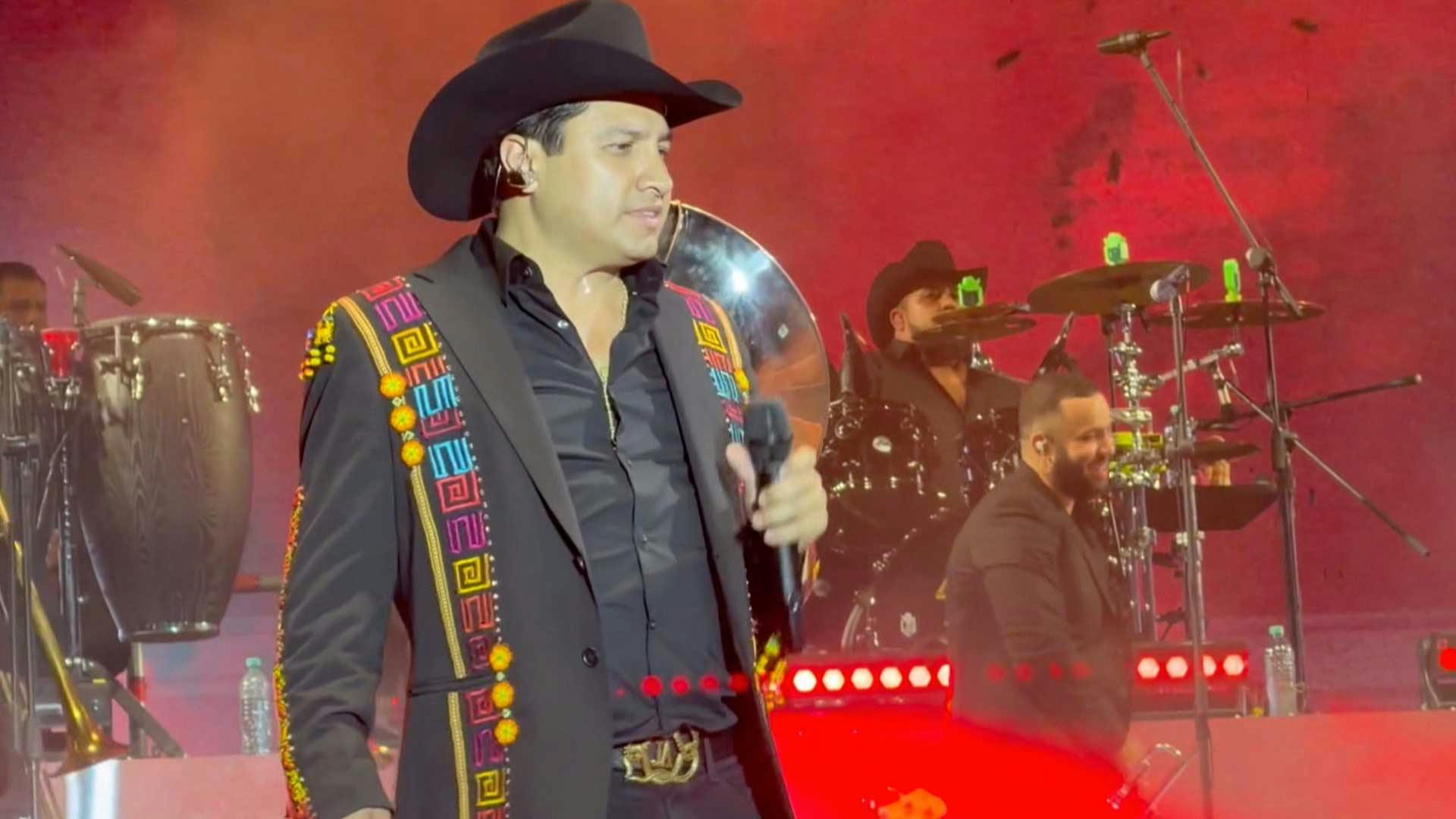 ¡Profeta en su tierra! Julión Álvarez se presentó en Chiapas con un éxito total