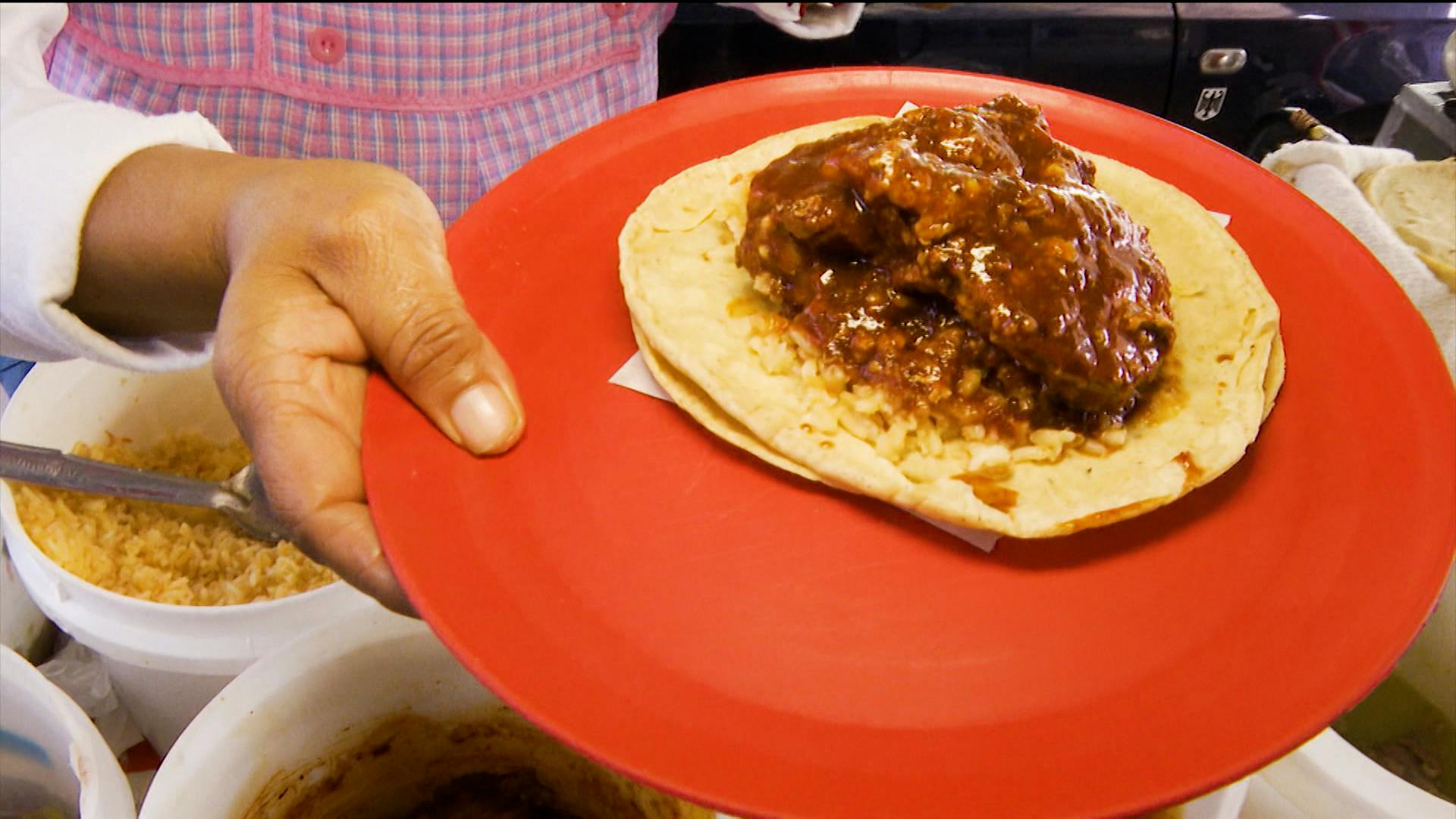 ¿Cumplirías este reto extremo con delicias culinarias? ¡Rahmar lo intentó!