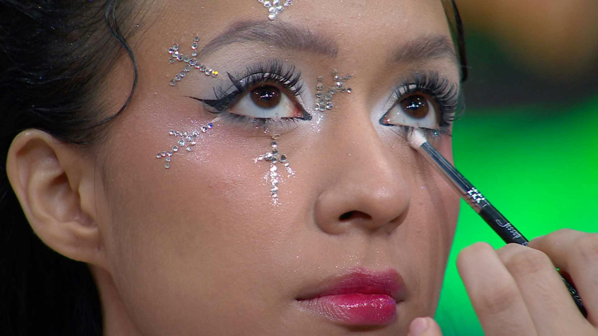 ¡Maquillaje navideño! Checa estas opciones para lucir increíble en Navidad
