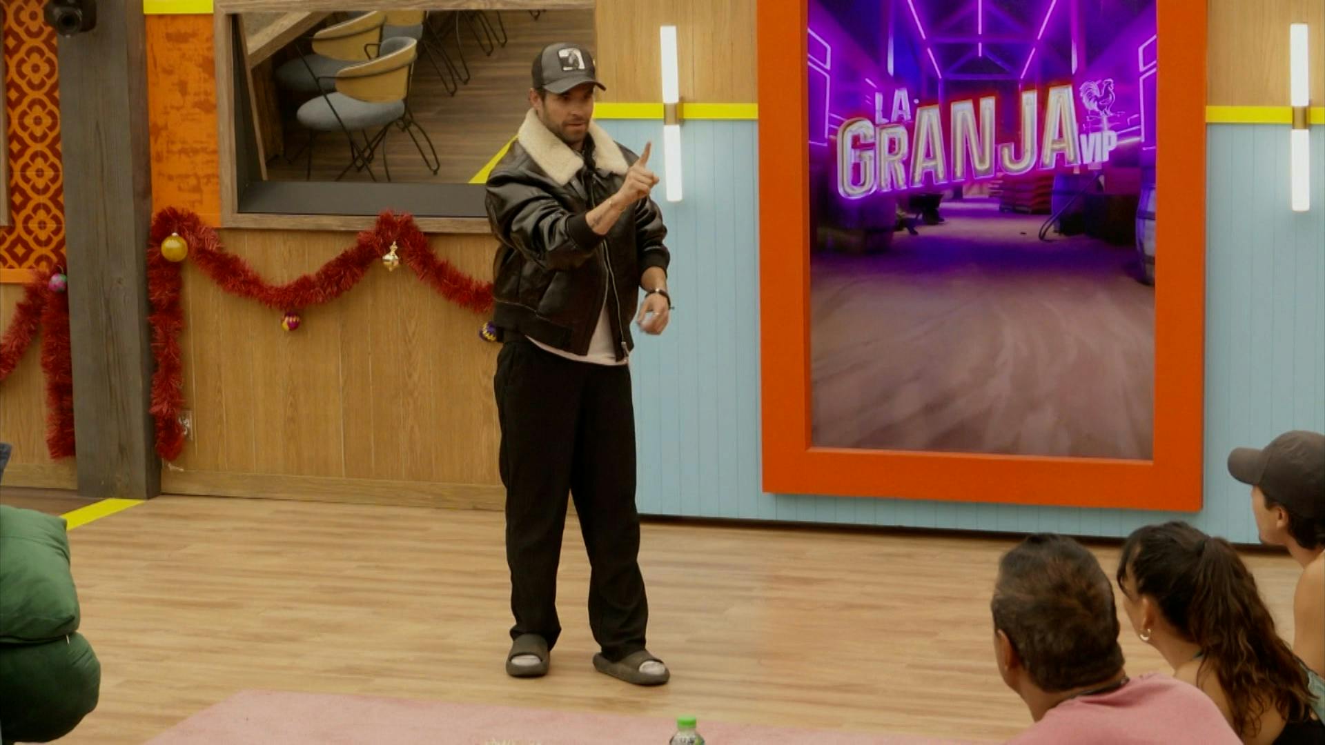 La Granja VIP | Una noche de risas: granjeros arman batalla de “caras y gestos”