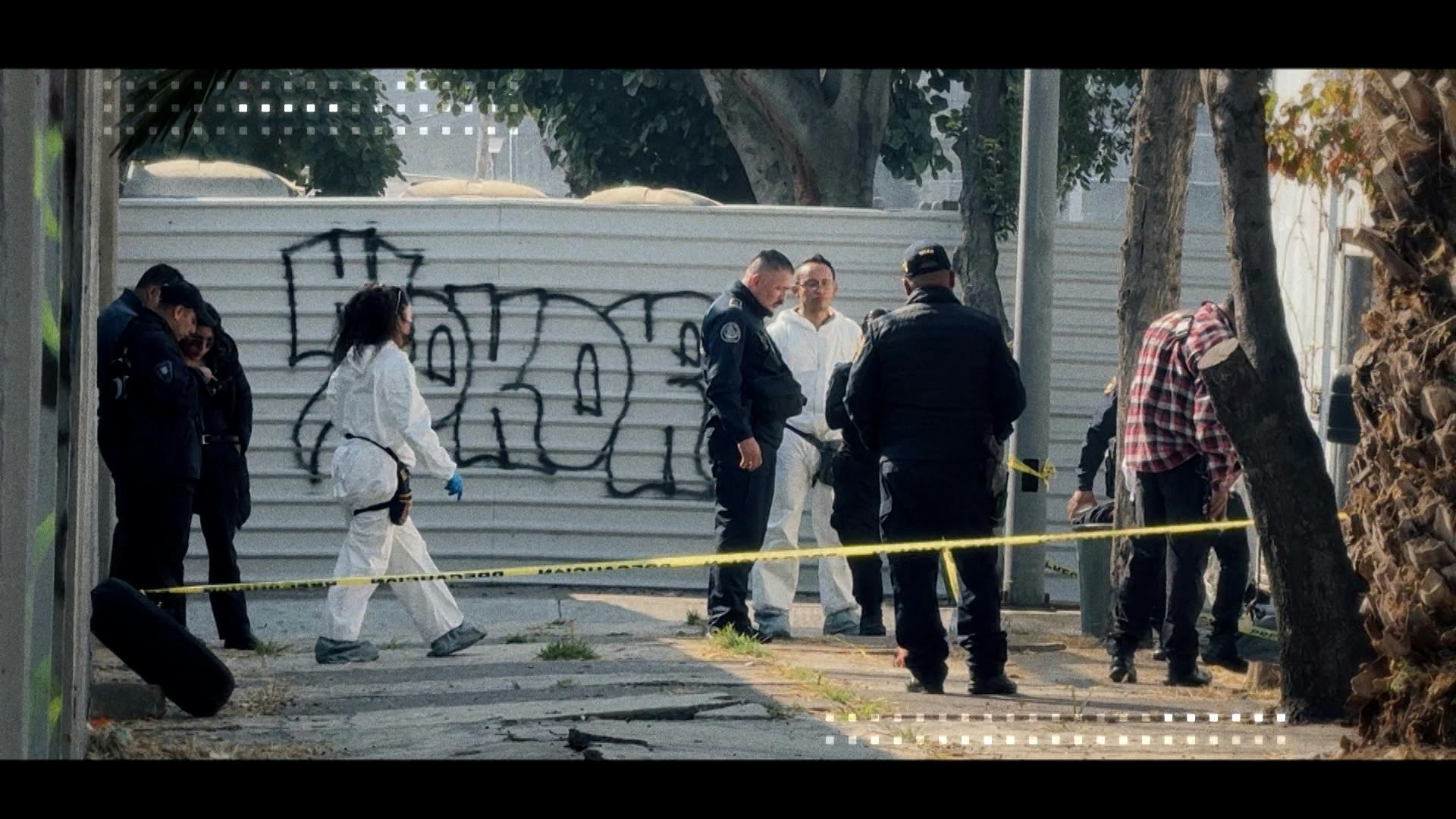 ¡Encuentran cuerpo frente al 'Bacho' 10 en la Venustiano Carranza!