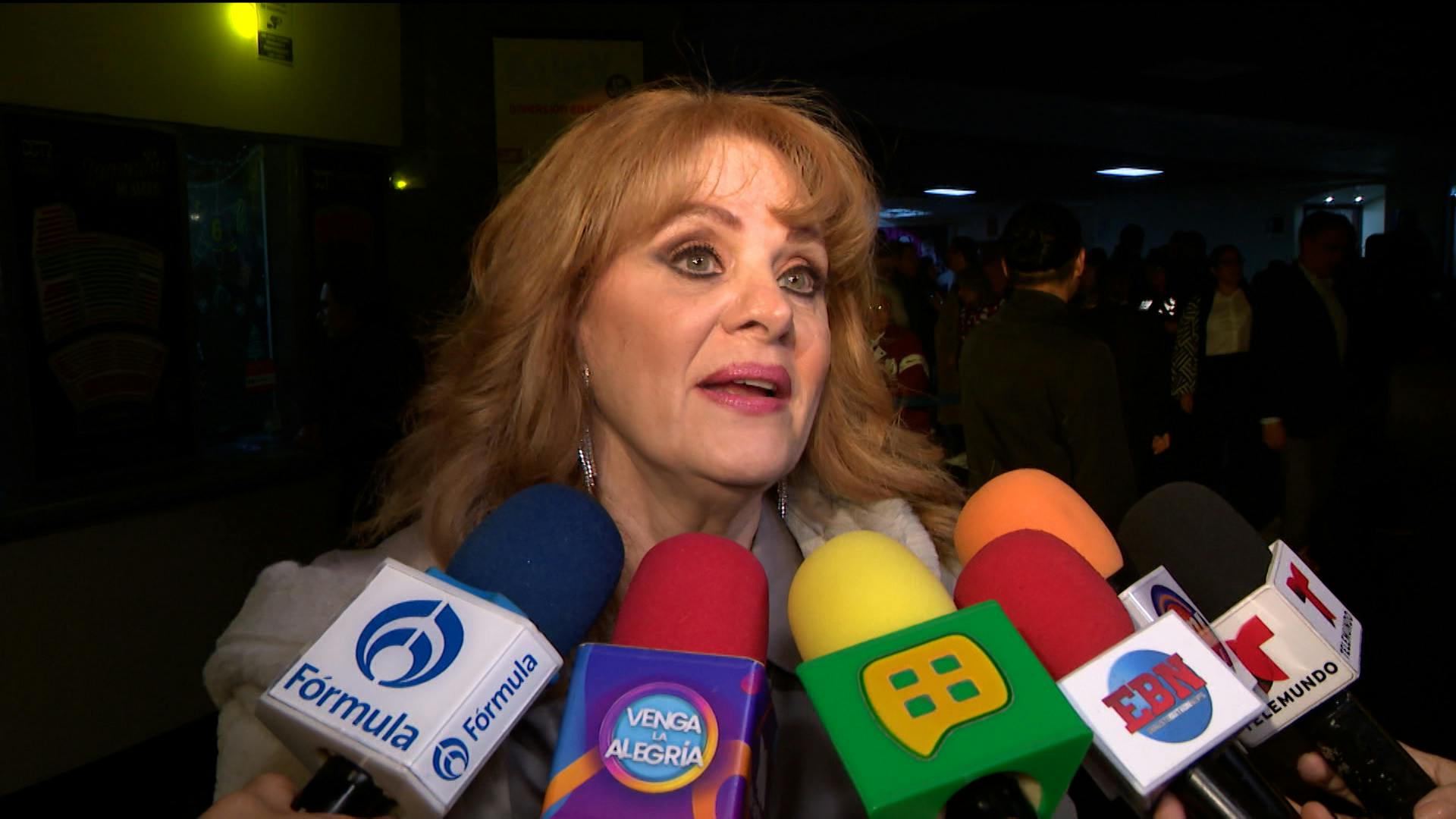 ¿Juntos, pero no revueltos? Erika Buenfil habla de los pasos de su hijo hacia su independencia