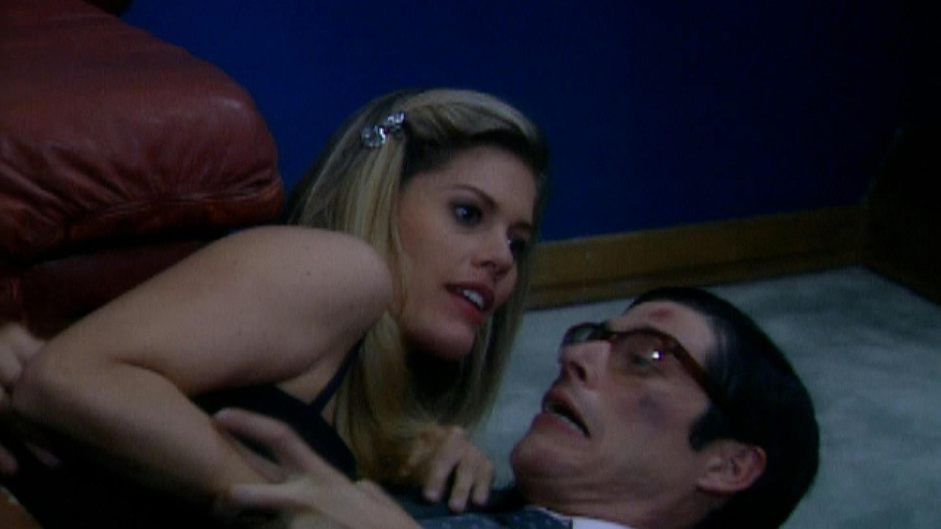 Capítulo 114 | Nicolás pasa la mejor noche de su vida y Betty planea irse del país | Yo soy Betty, la fea