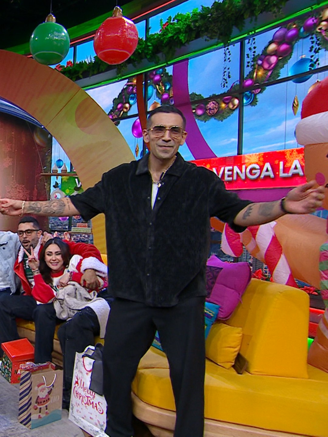 Venga La Alegría | Programa 25 de diciembre Parte 2 | ¡El intercambio, la piñata de VLA y los mejores juegos!
