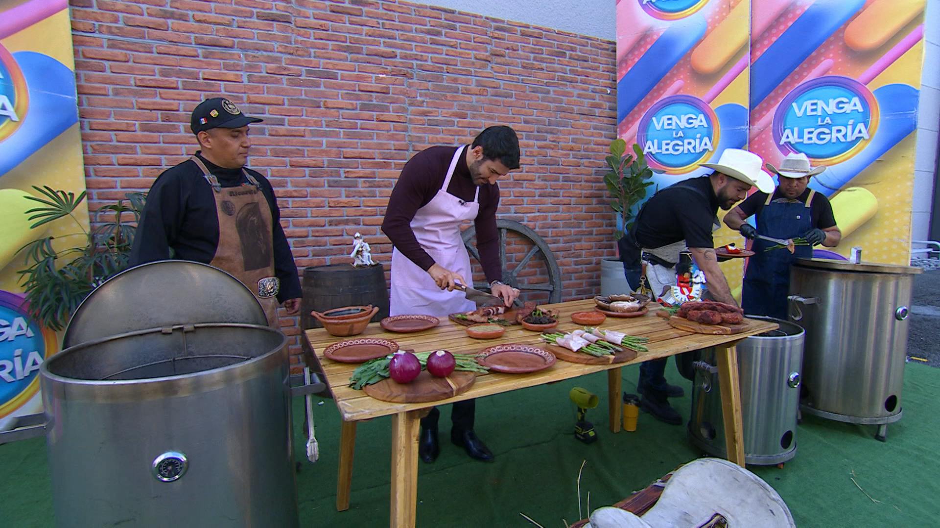¡Cerramos el año cocinando un auténtico chicharrón colombiano!