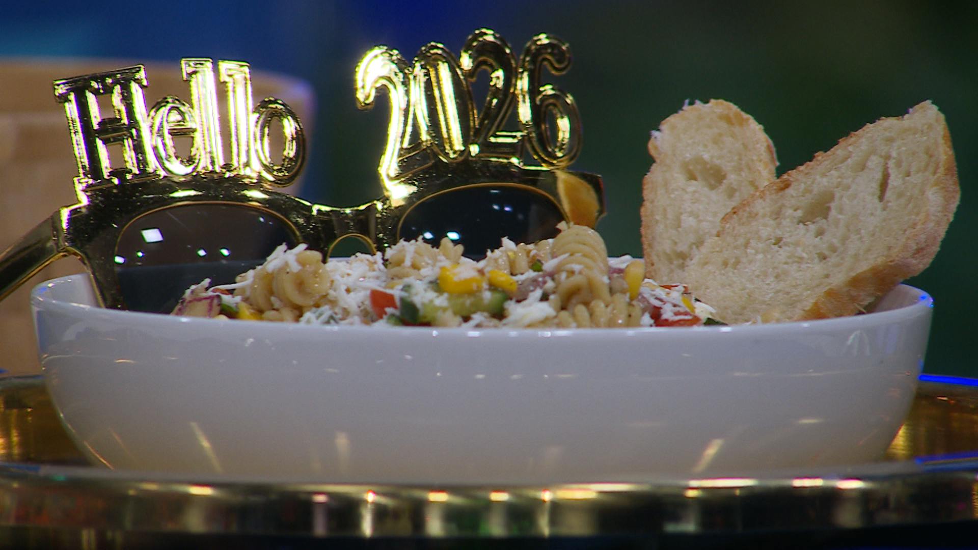 Receta: Pasta con ensalada ¡Fácil, económica y deliciosa!