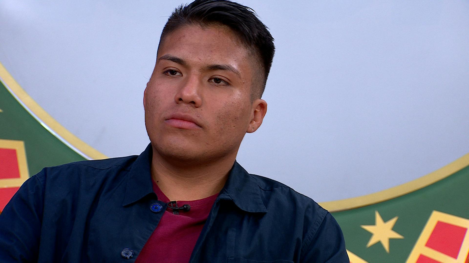 Entre su relación y su empleo, Daniel eligió conservar su trabajo