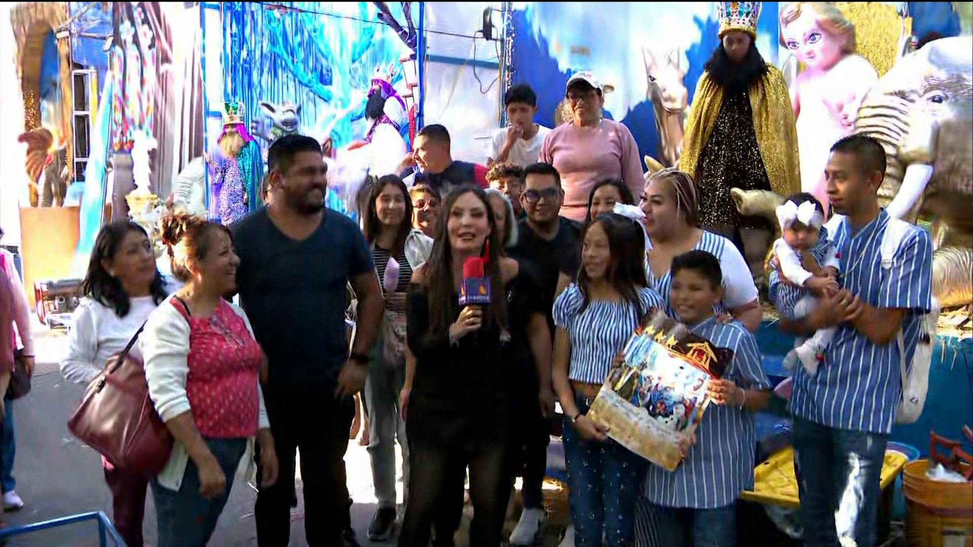 Fotos, regalos... ¿y qué más? ¡Festejamos el Día de Reyes al estilo de Al Extremo!