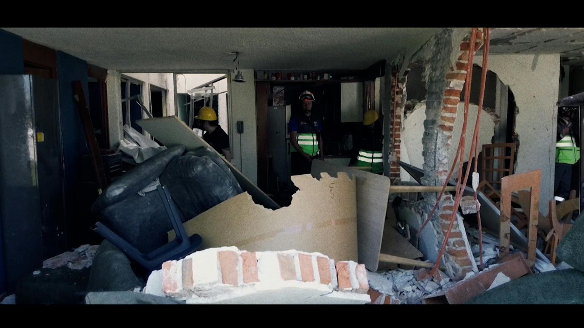 ¡Insólito! Así quedó el edificio de Paseos de Taxqueña tras la explosión