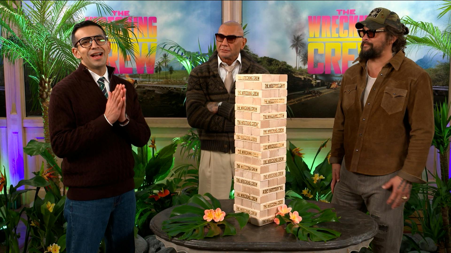¿Exceso de testosterona? ¡Jason Momoa y Dave Bautista jugaron a La Torre de VLA con 'El Capi'!