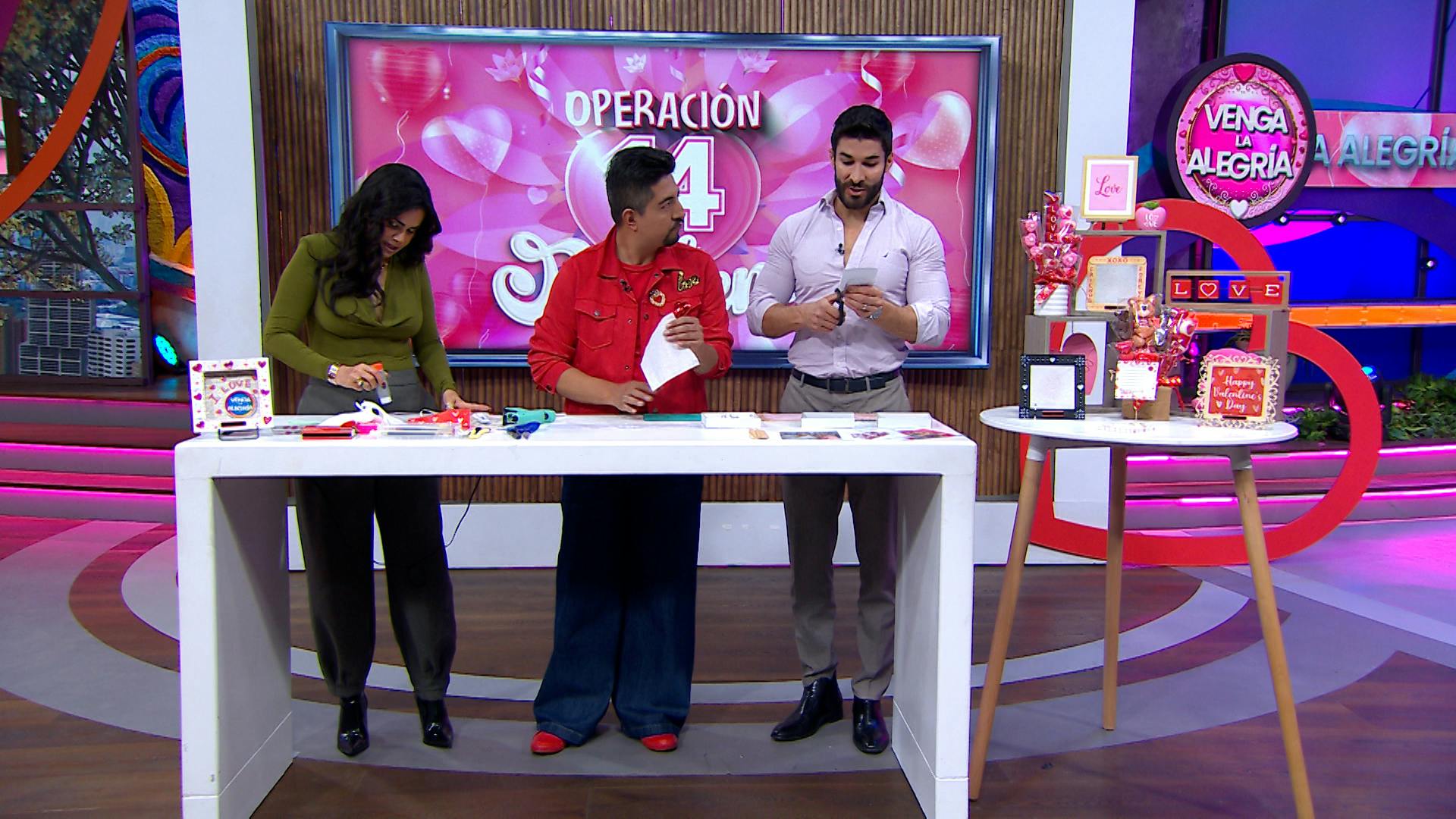 ¡El mejor regalo para este 14 de febrero! Aprende a hacer tarjetas sorpresas con materiales que tienes en casa