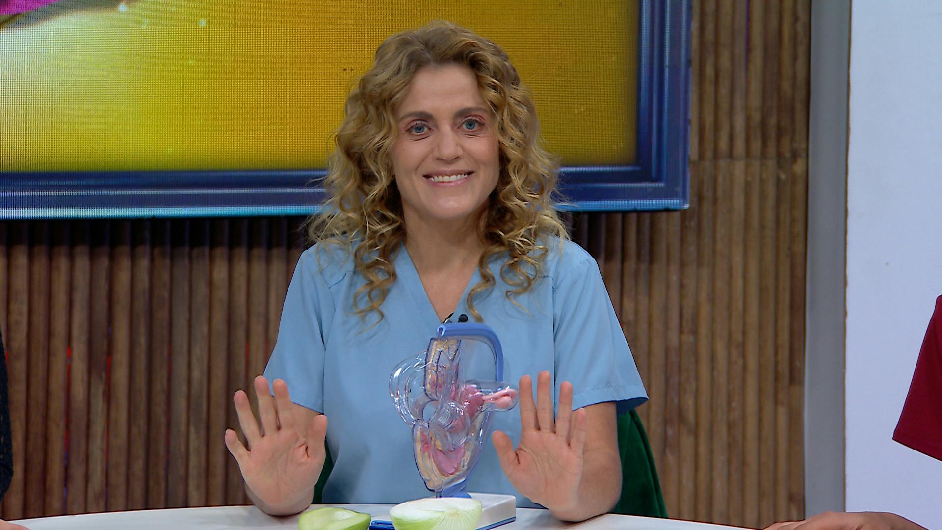 ¿Tienes entre 40 y 50 años? ¿Sientes dolor al tener relaciones? La ginecóloga Dra. Julie Salomón explica causas y tratamientos