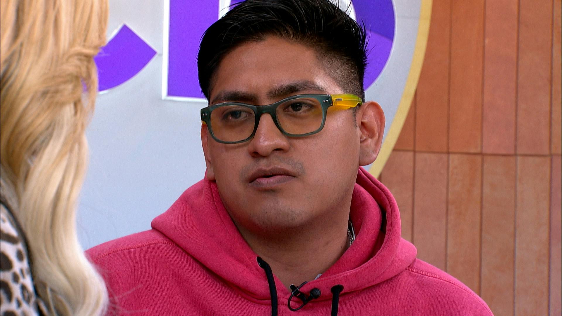 ¿Jamás tocaría a una mujer? A Samuel lo acusa su ex de haberla maltratado