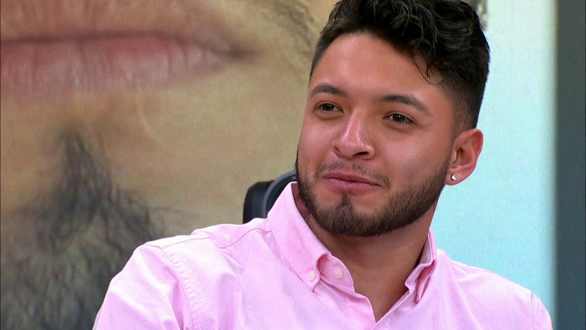 ¿Gallina vieja hace buen caldo? Kevin sale con Sandra una mujer mayor que lo llama 'carne fresca'