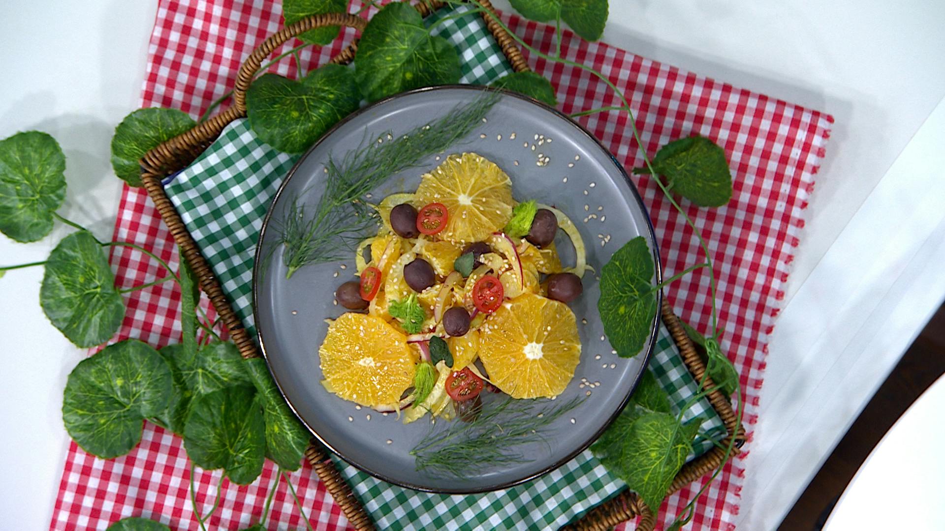 ¿Cómo preparar ensalada mediterránea? Ingredientes y receta paso a paso