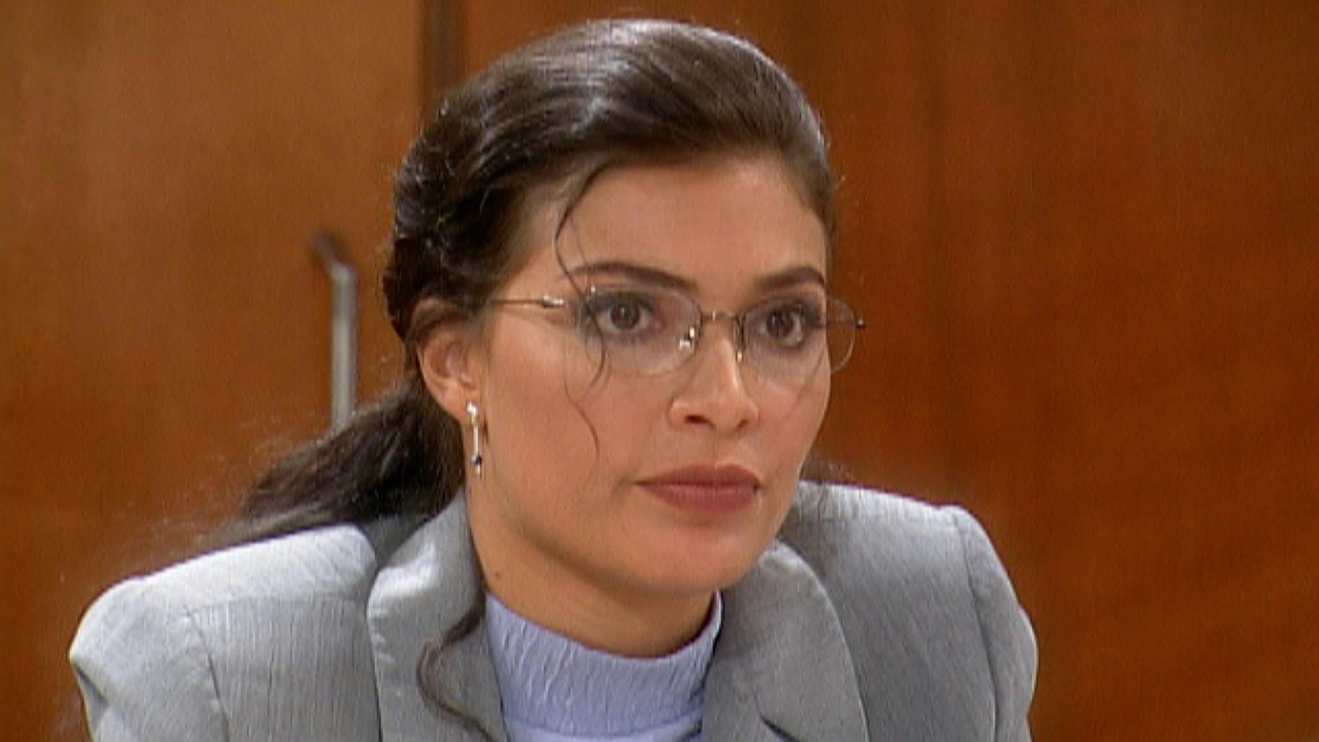 Capítulo 142 | Betty propone una nueva estrategia para salvar Ecomoda | Yo soy Betty, la fea