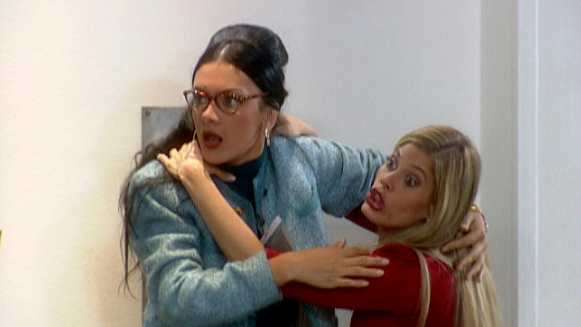 Capítulo 143 | Ecomoda se pone de cabeza con los cambios de Betty | Yo soy Betty, la fea